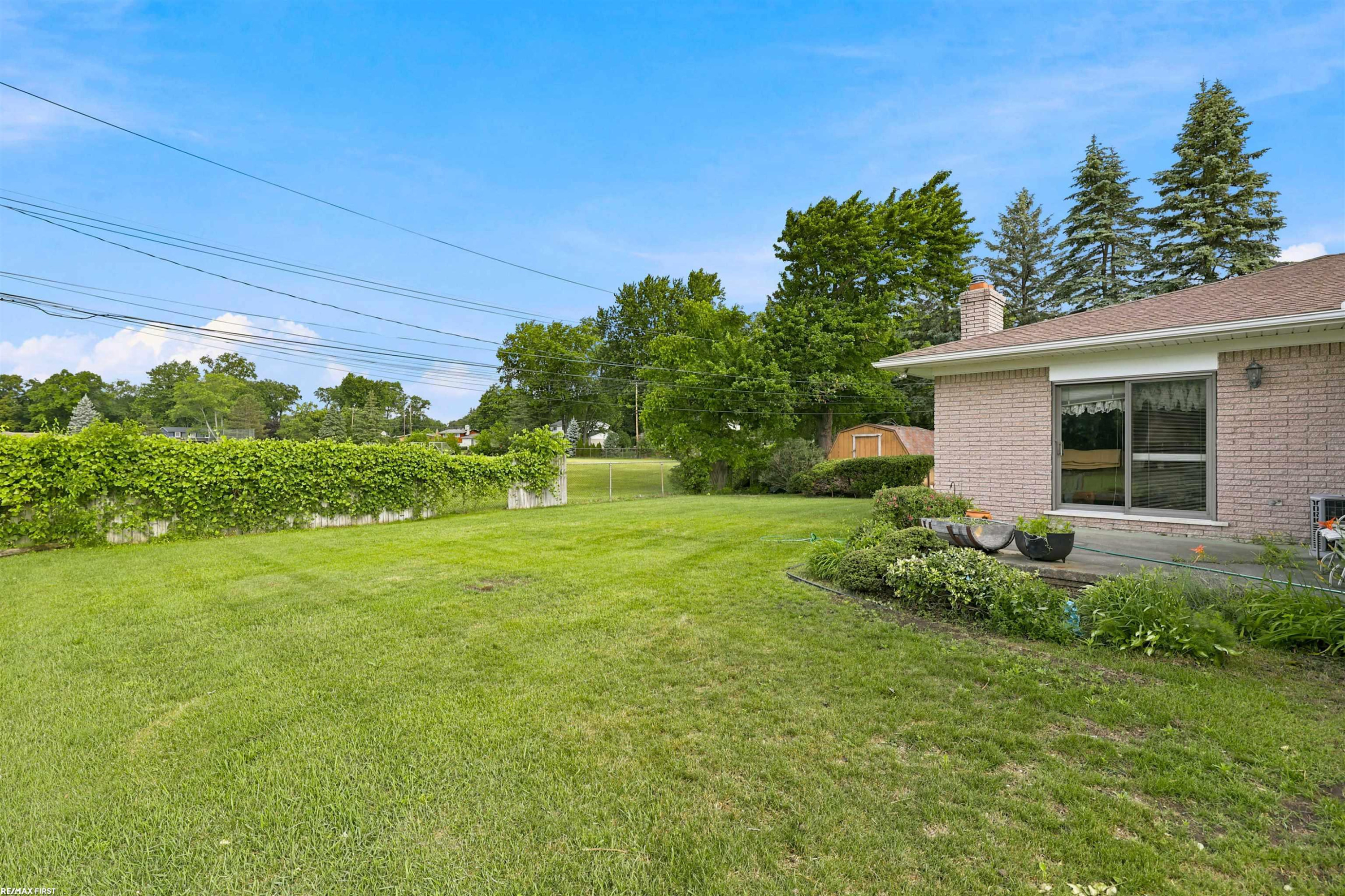 53375 Mark Drive, Shelby Twp, MI 48316 — Photo 34