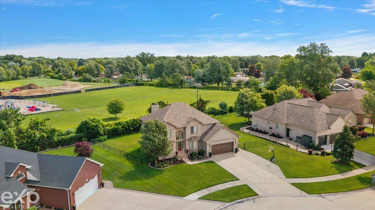 47645 Burlingame Drive, New Baltimore, MI 48047 — Photo 14