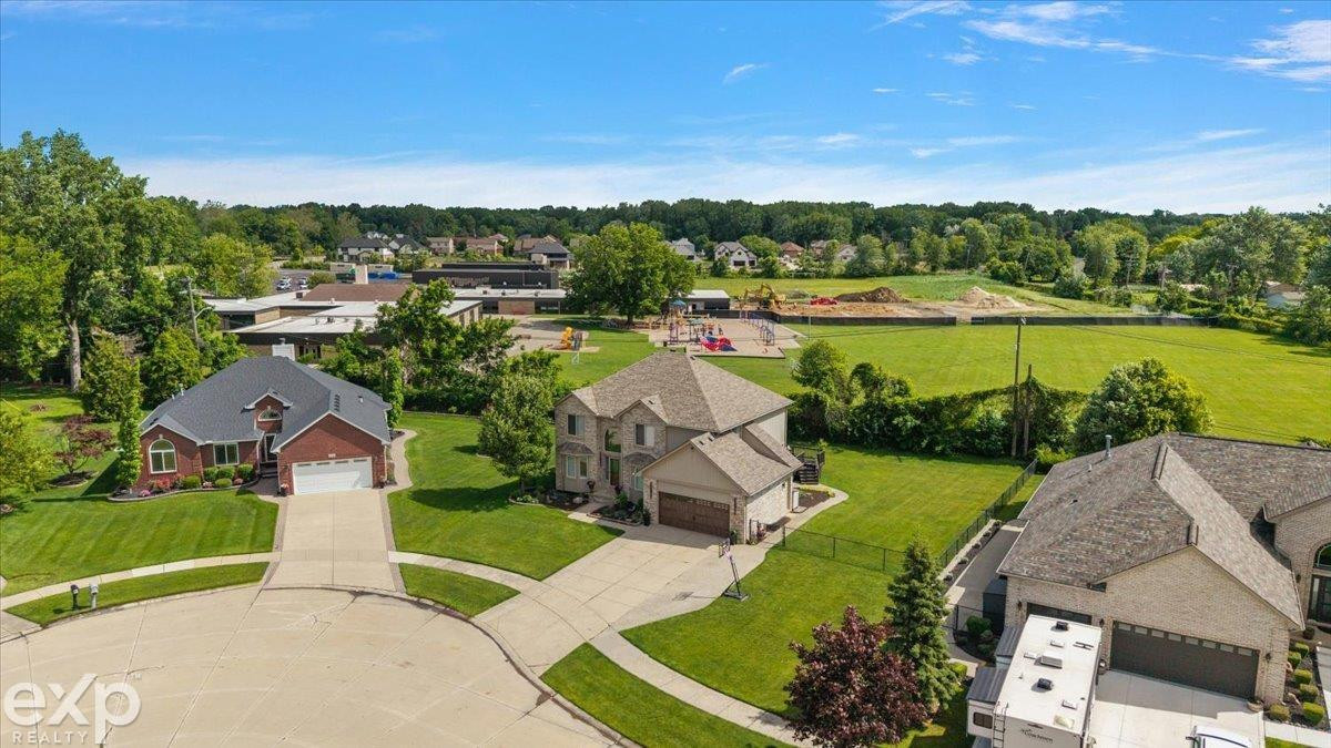 47645 Burlingame Drive, New Baltimore, MI 48047 — Photo 16