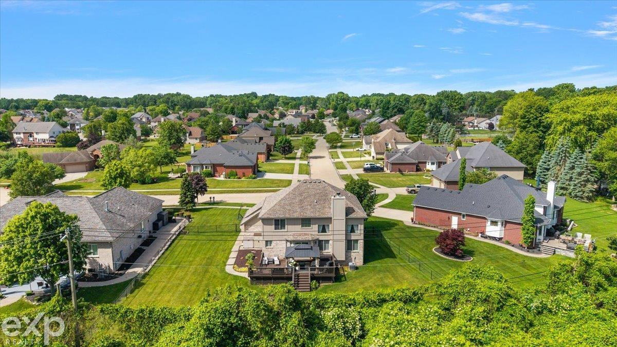 47645 Burlingame Drive, New Baltimore, MI 48047 — Photo 18