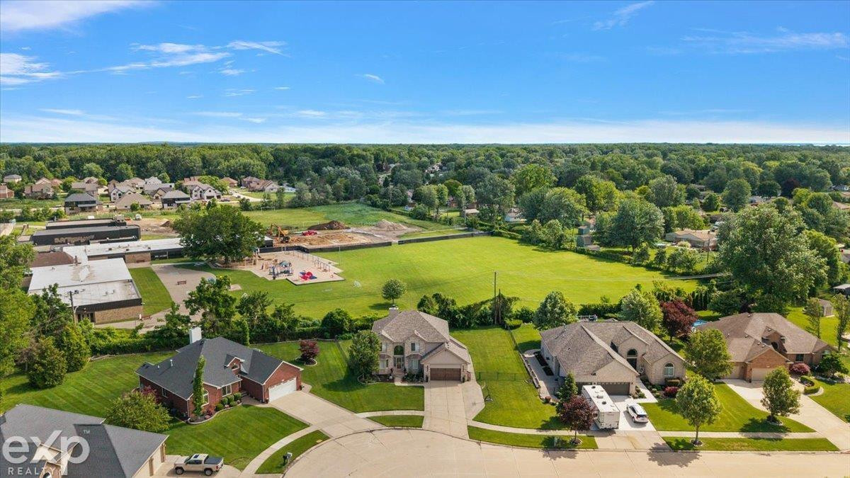 47645 Burlingame Drive, New Baltimore, MI 48047 — Photo 22