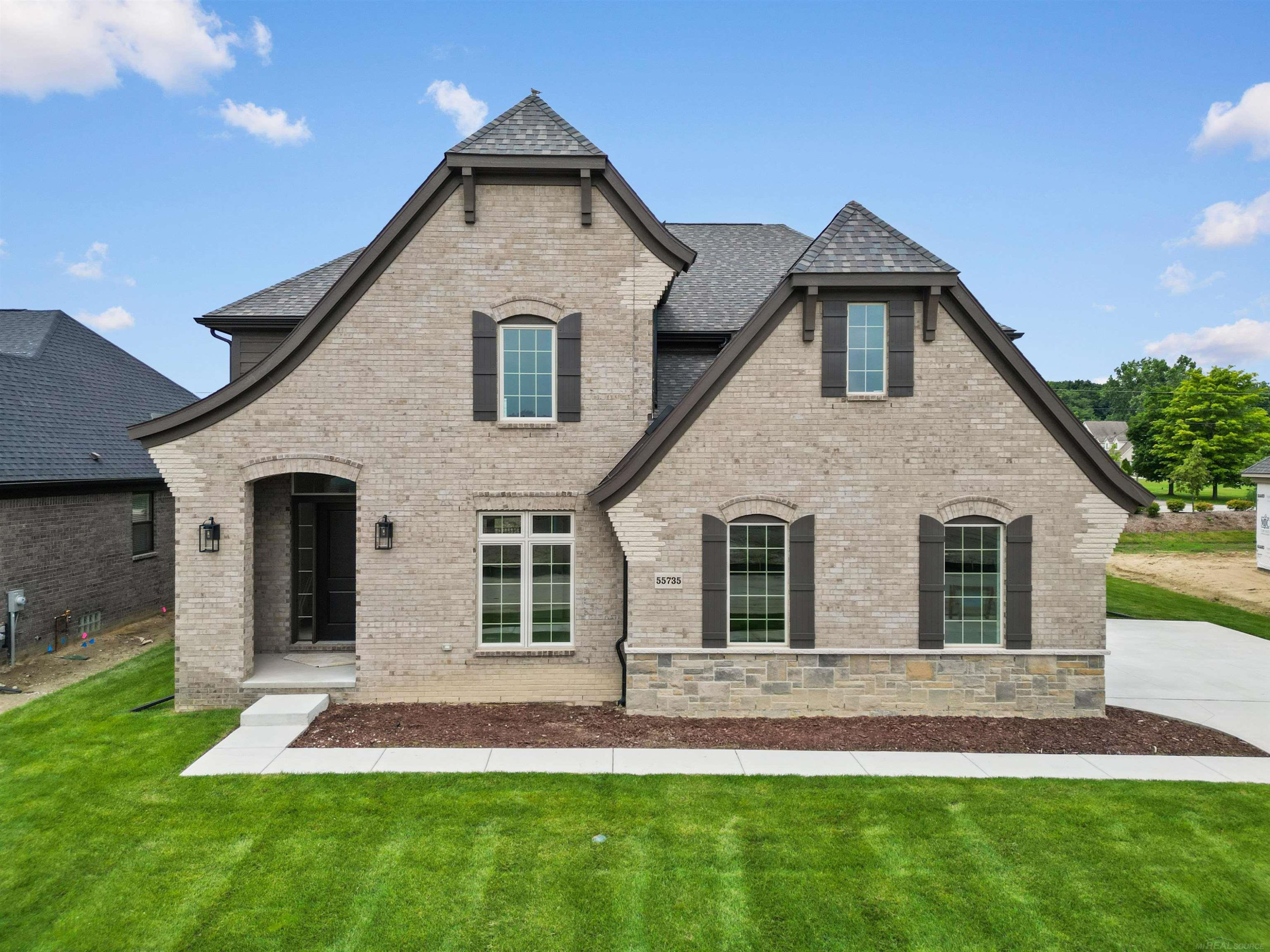 55735 Bay Oaks Court, 5, Shelby Twp, MI 48315 — front exterior