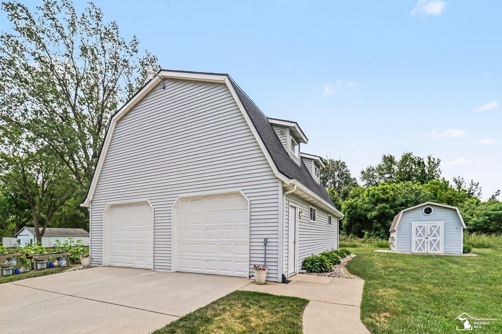 51 E Erie Road, Temperance, MI 48182 — Photo 17
