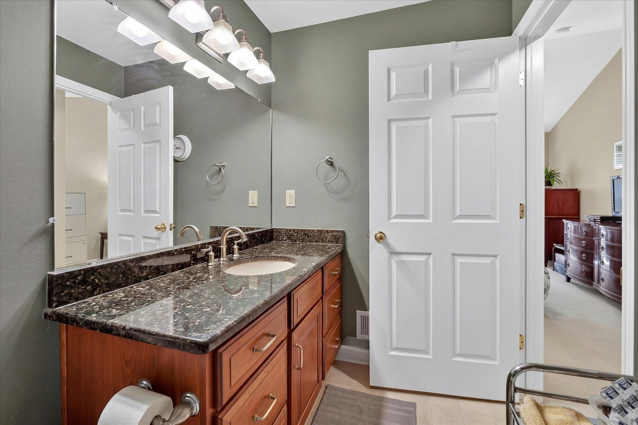 4288 Gardenia Drive, Sterling Heights, MI 48314 — Photo 32