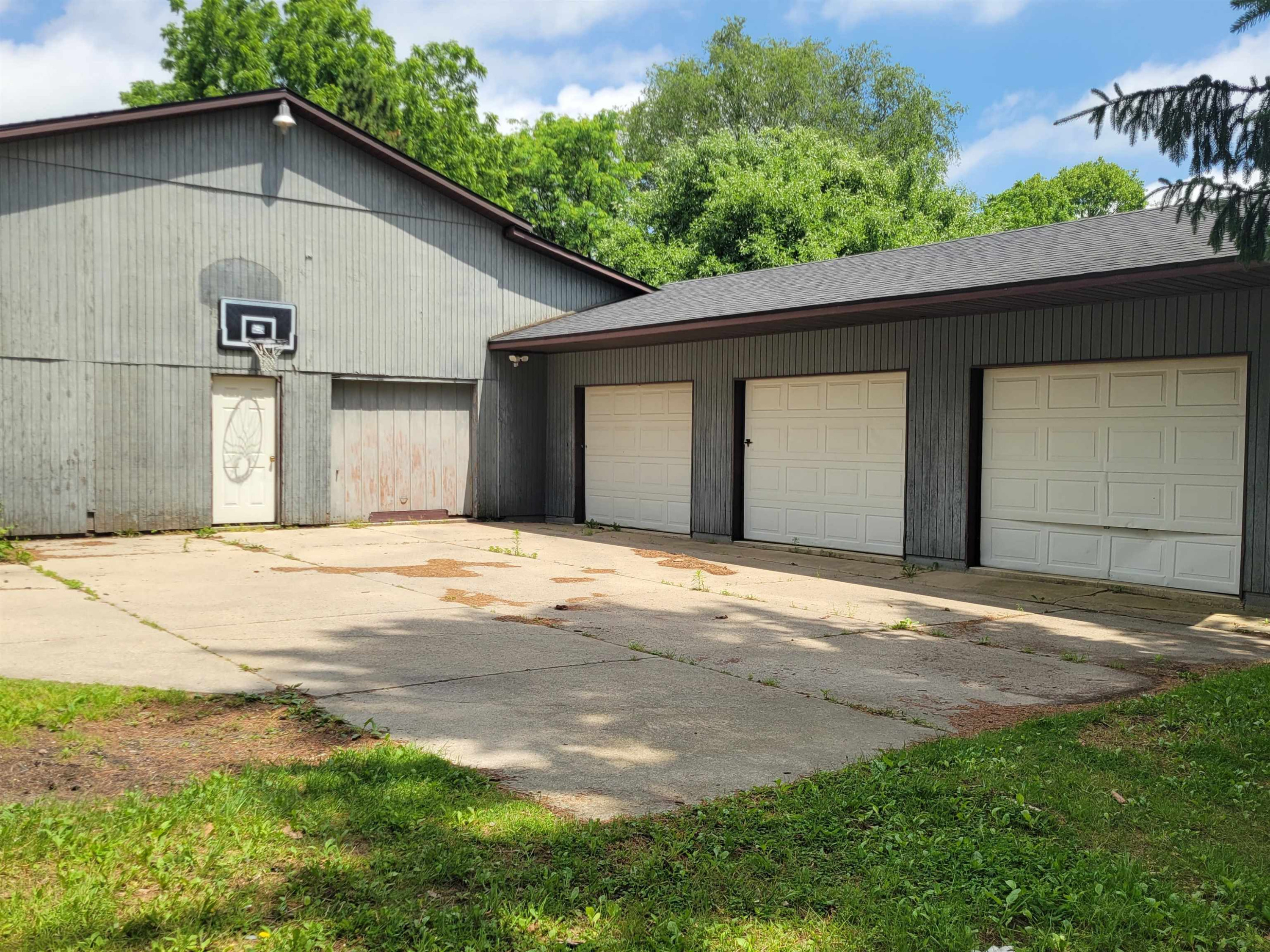 11372 N Linden Road, Clio, MI 48420 — Photo 3
