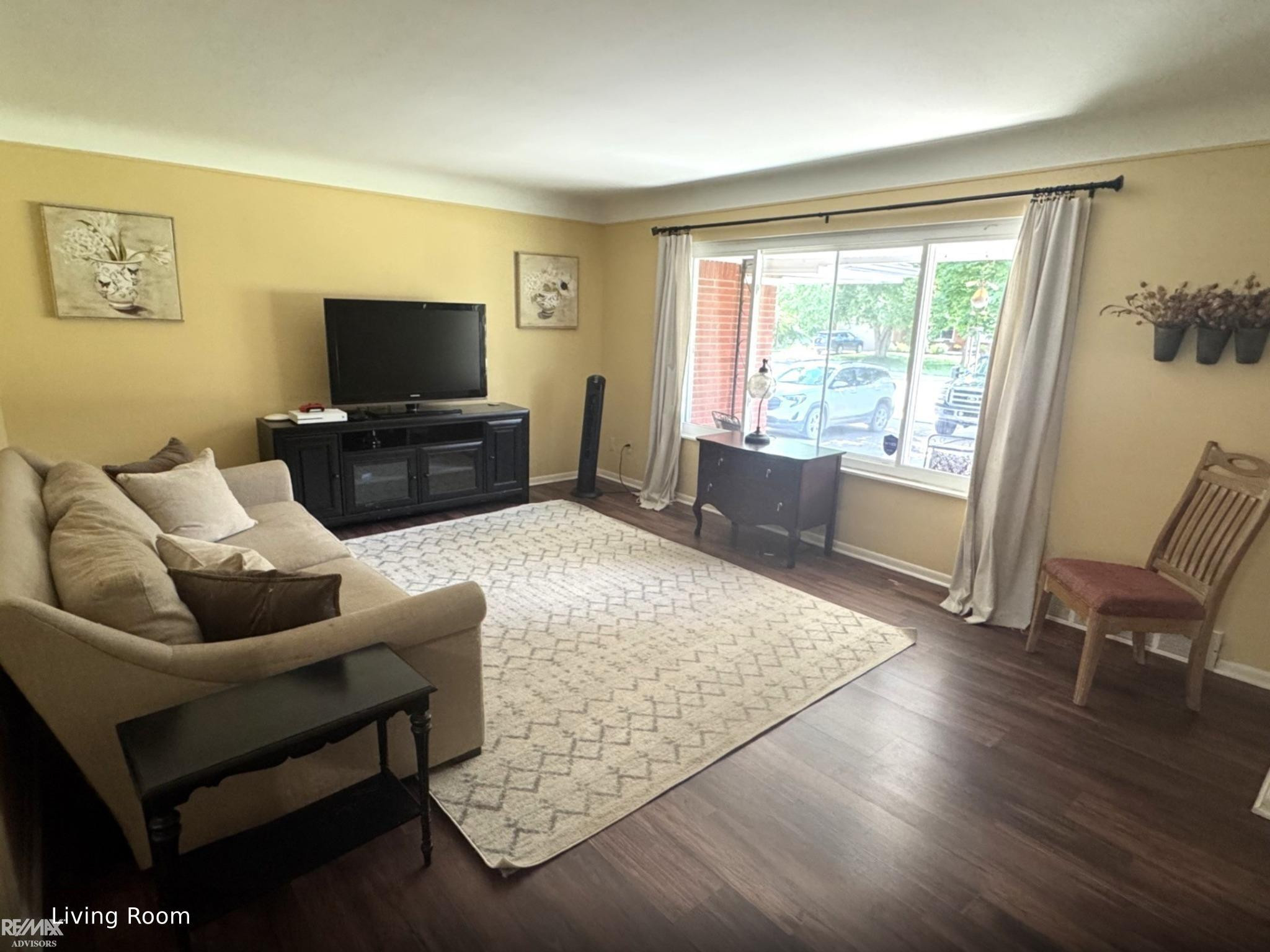 44790 Kemp Street, Sterling Heights, MI 48314 — Photo 2