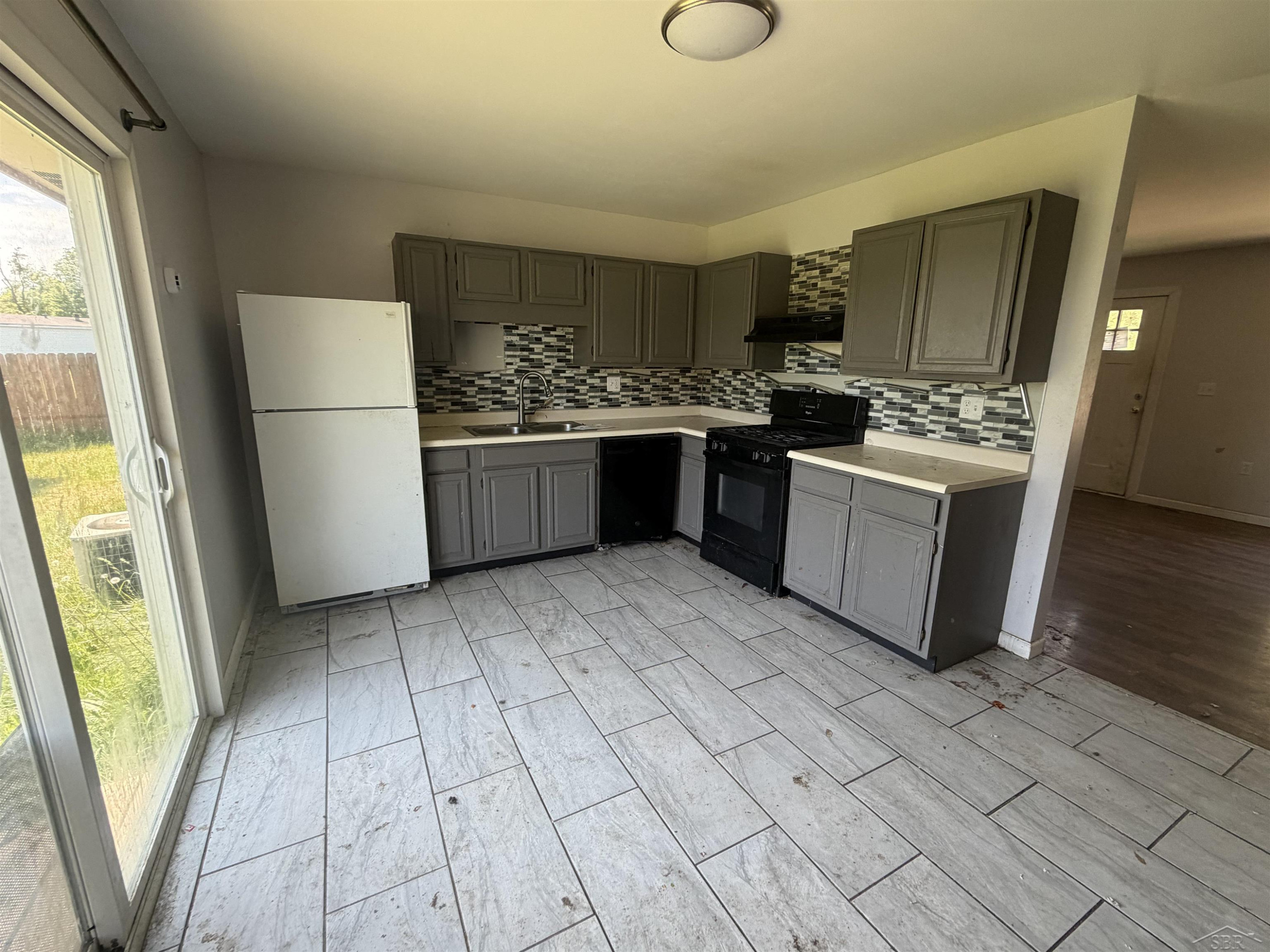 9881 Meadow Lane, Farwell, MI 48642 — Photo 6