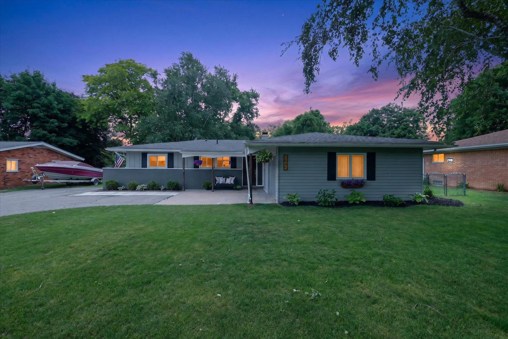 5845 OLYMPIC Parkway, Waterford, MI 48329 — front exterior