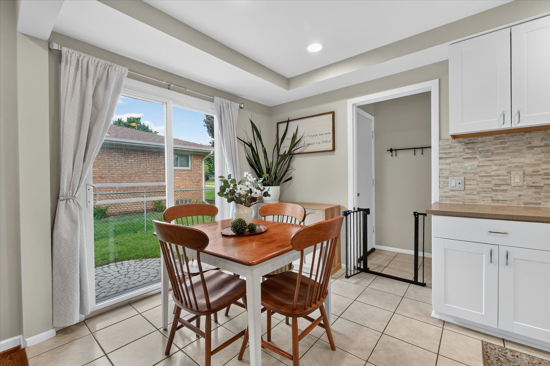 5845 OLYMPIC Parkway, Waterford, MI 48329 — Photo 10