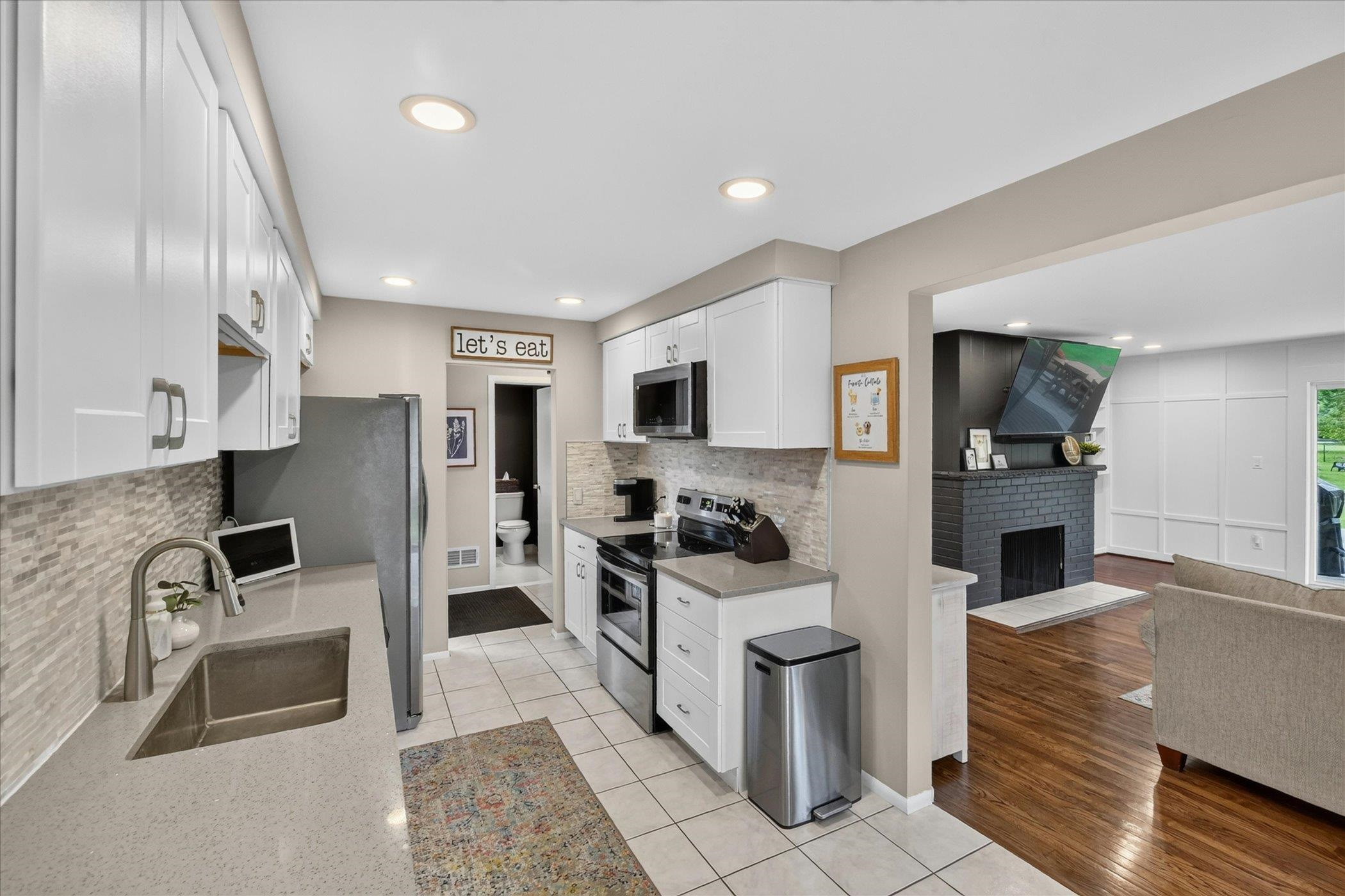 5845 OLYMPIC Parkway, Waterford, MI 48329 — Photo 12