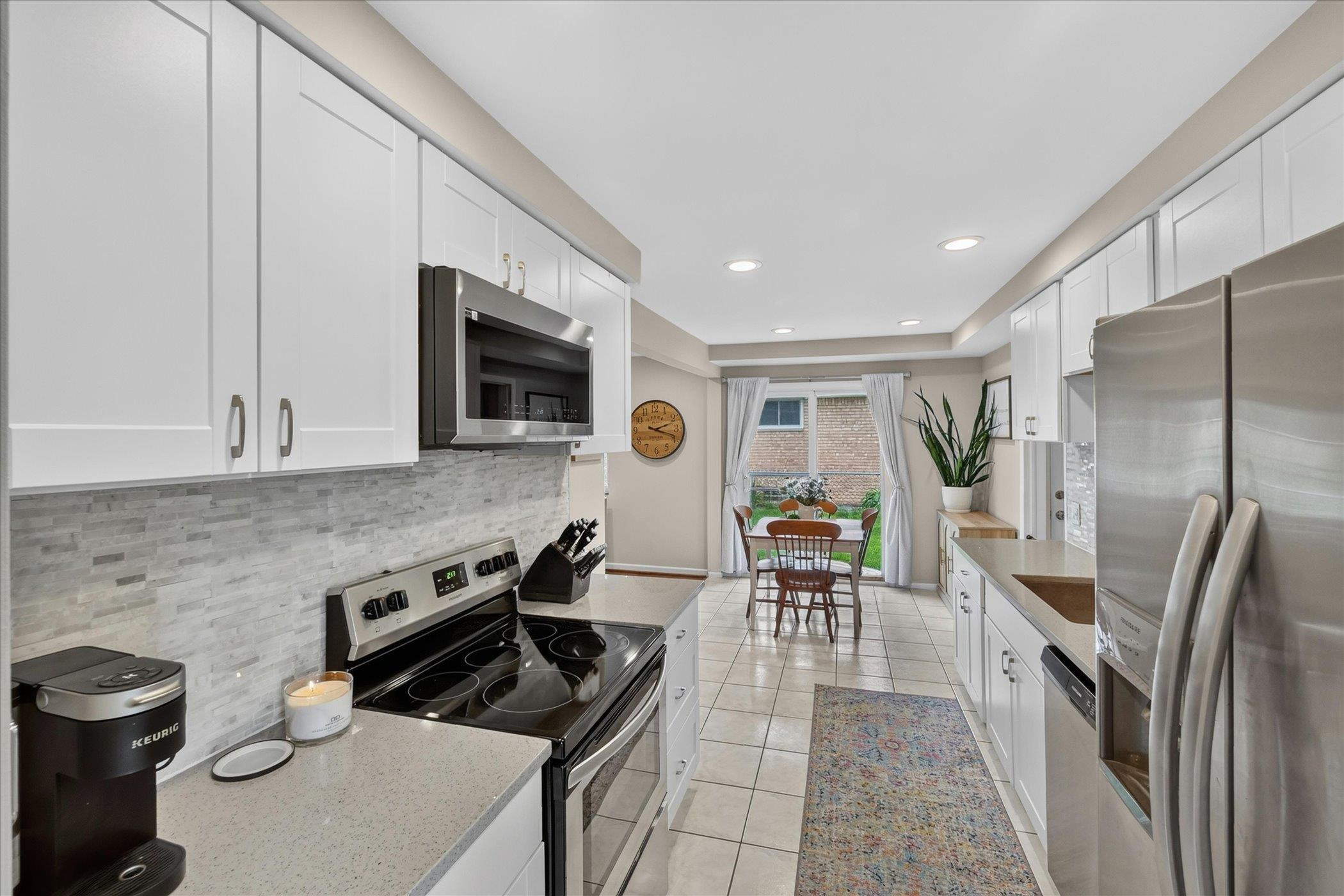 5845 OLYMPIC Parkway, Waterford, MI 48329 — Photo 14