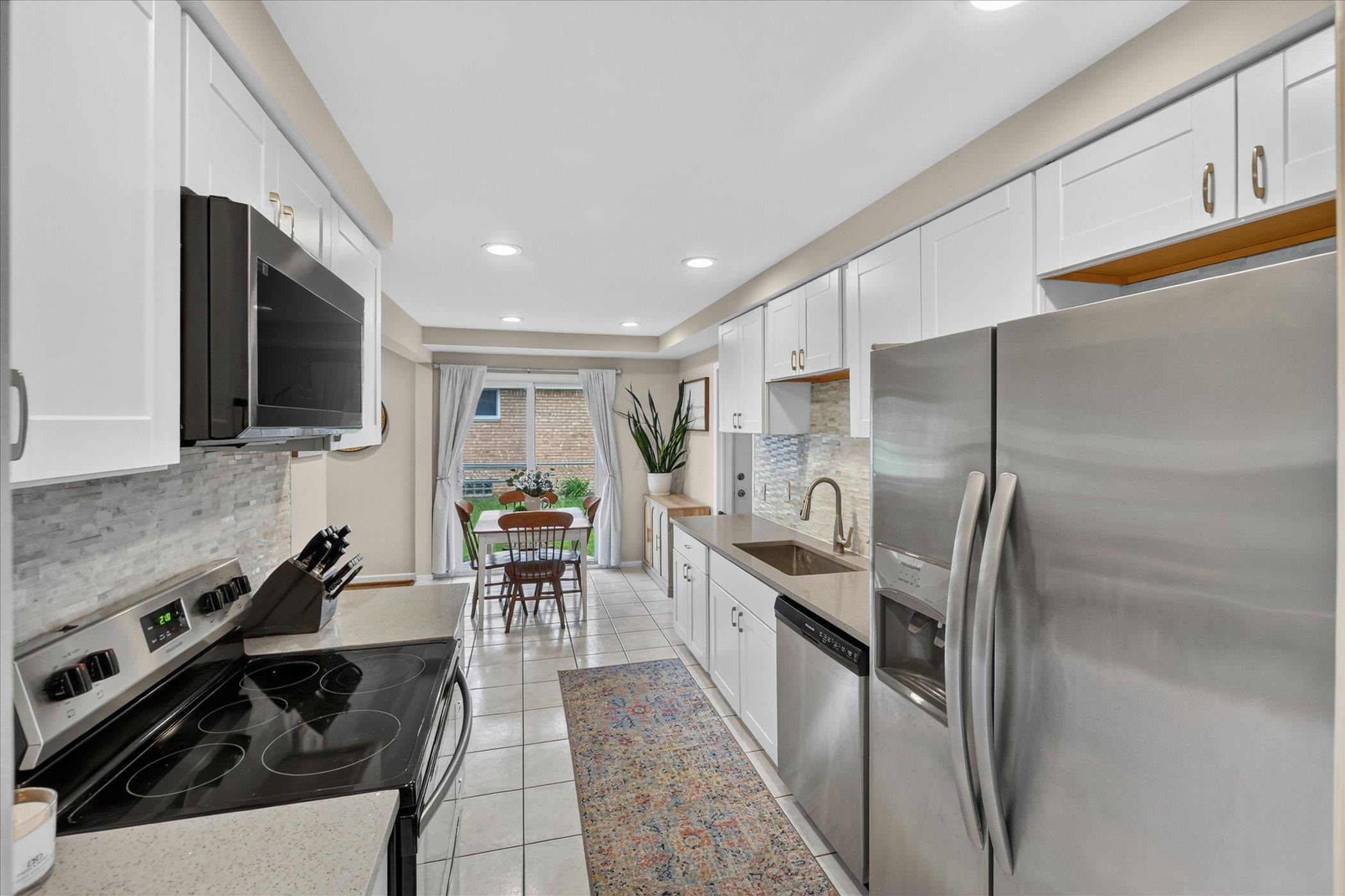 5845 OLYMPIC Parkway, Waterford, MI 48329 — Photo 15