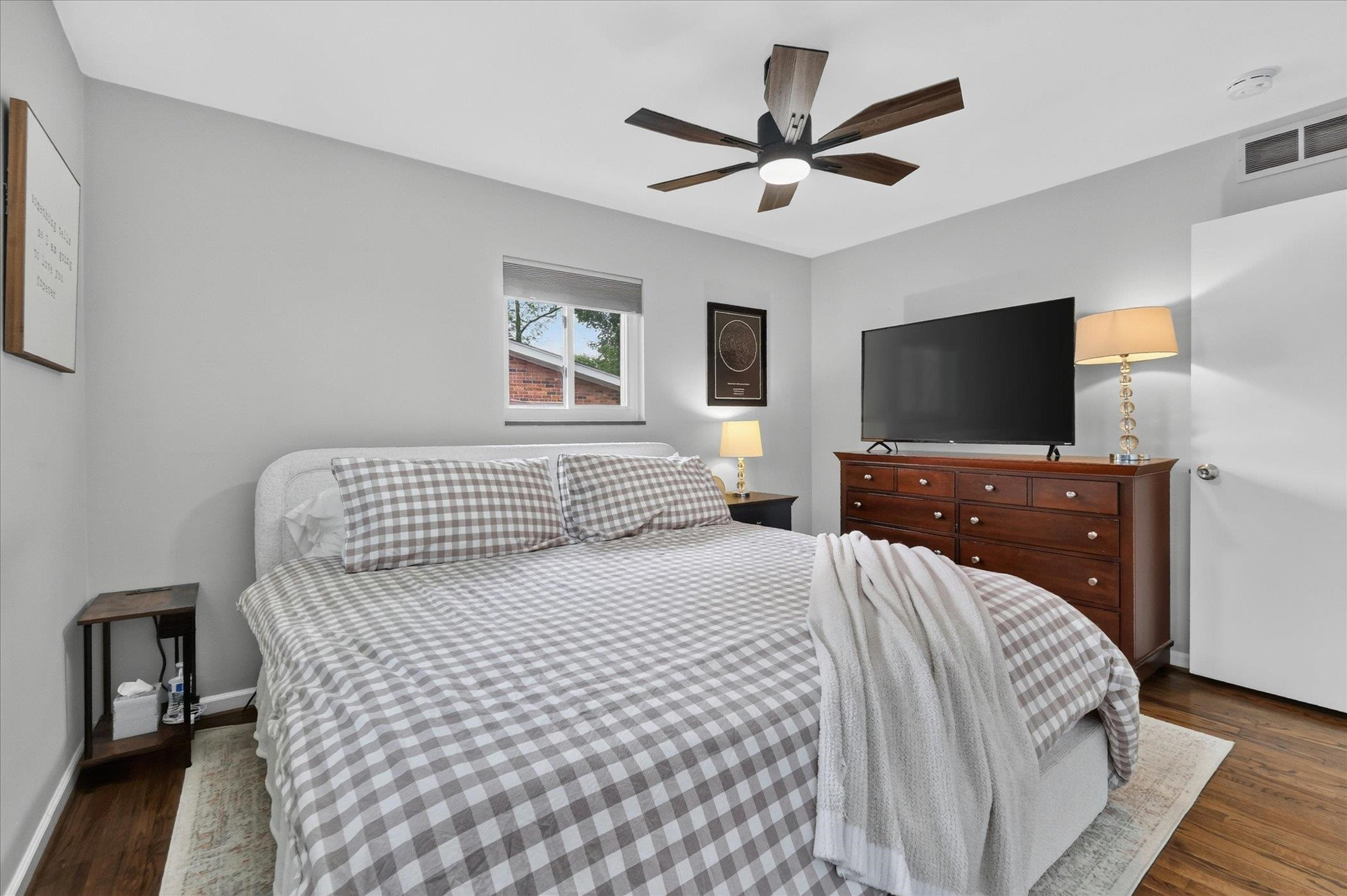 5845 OLYMPIC Parkway, Waterford, MI 48329 — Photo 27