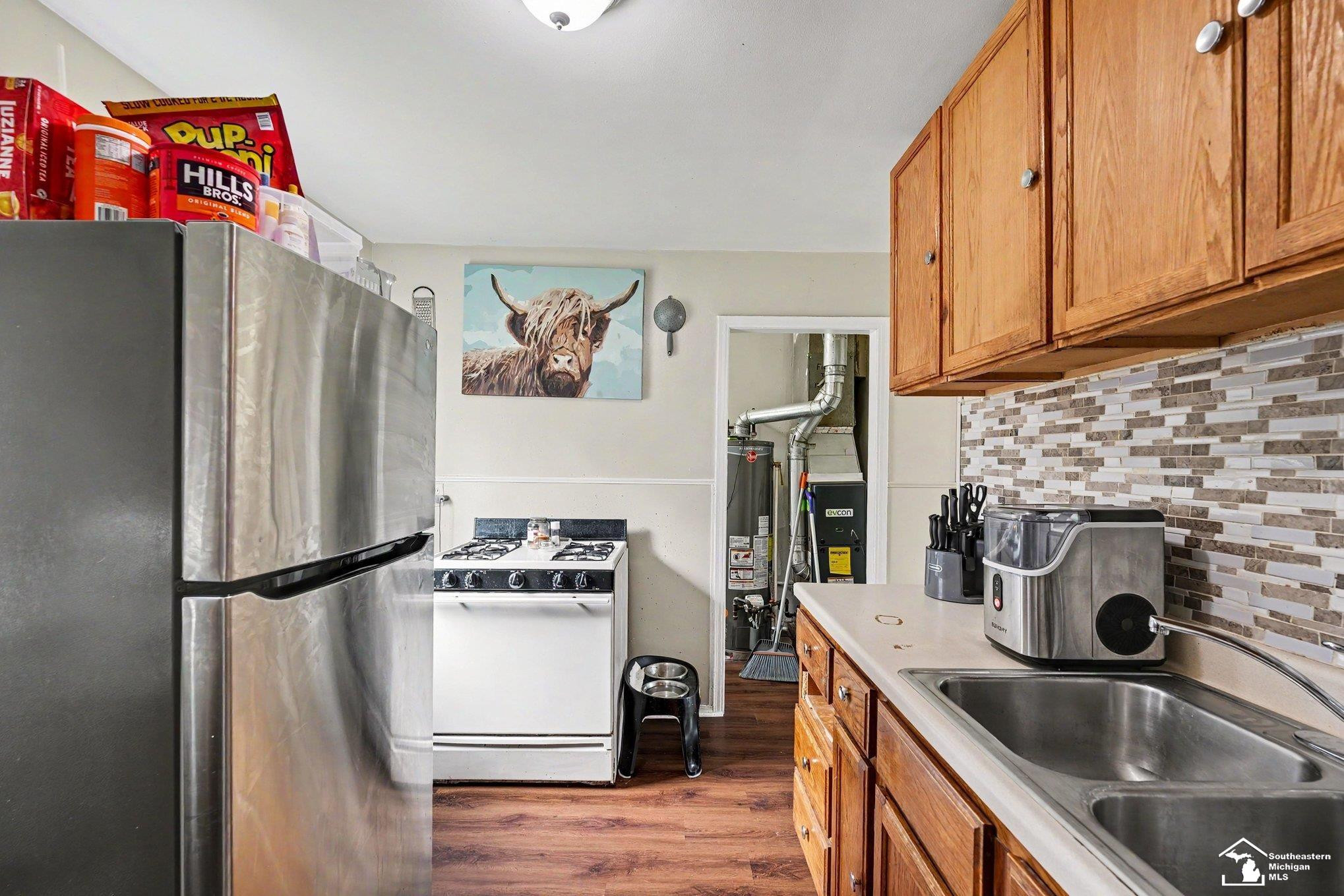 8436 Prospect Avenue, Warren, MI 48089 — Photo 7