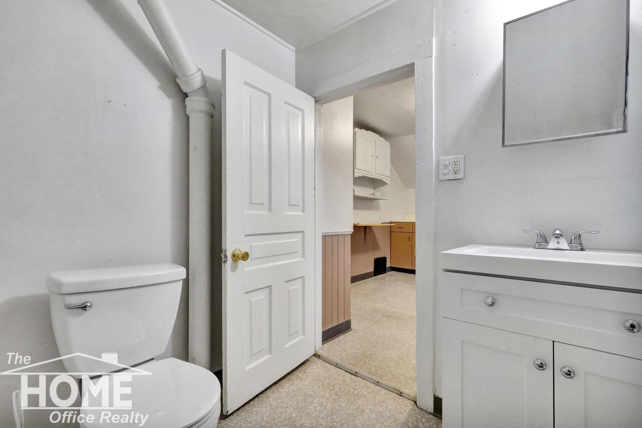 422 Clinton Street, Owosso, MI 48867 — Photo 4