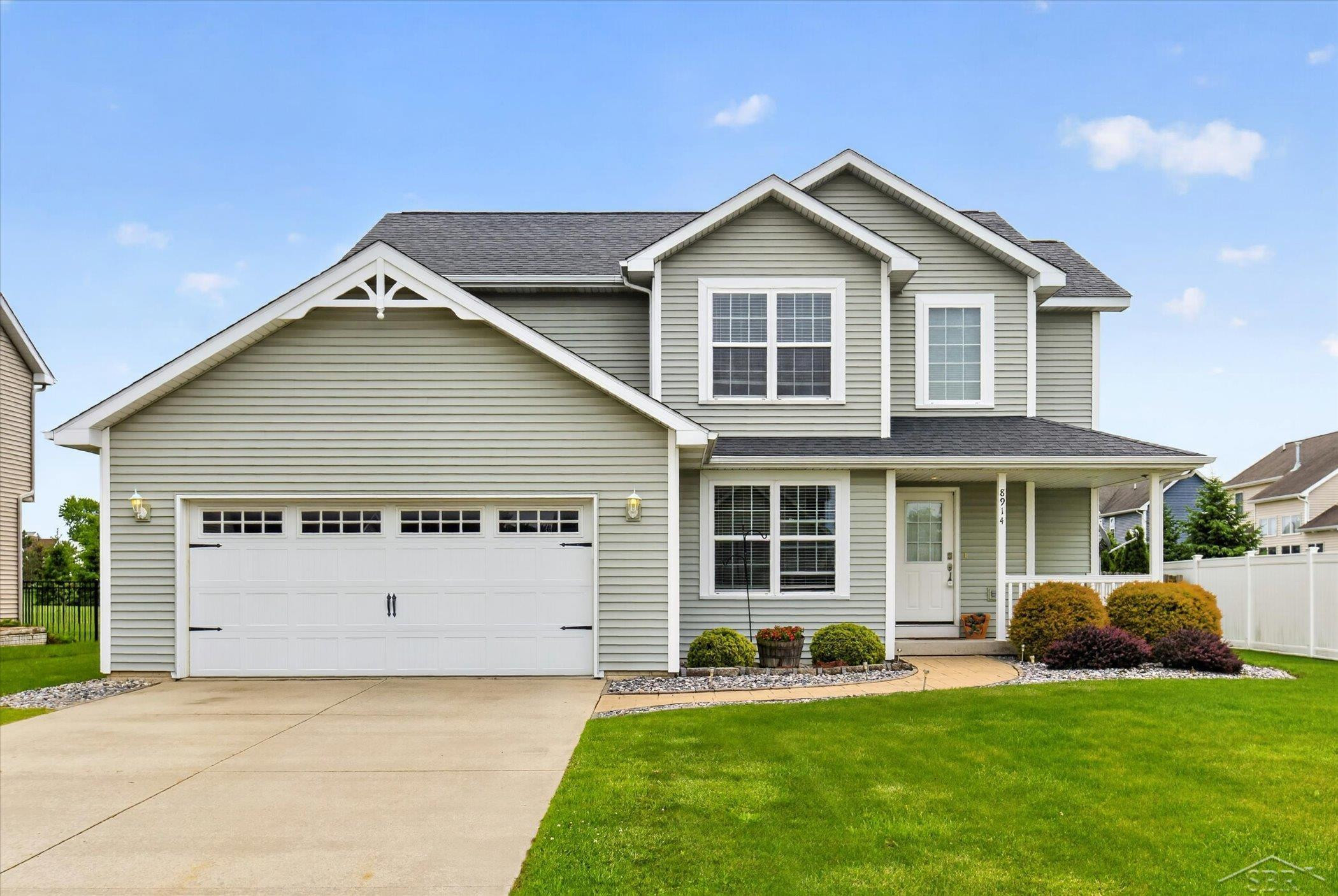 8914 Cottonwood Drive, Freeland, MI 48623 — Photo 2