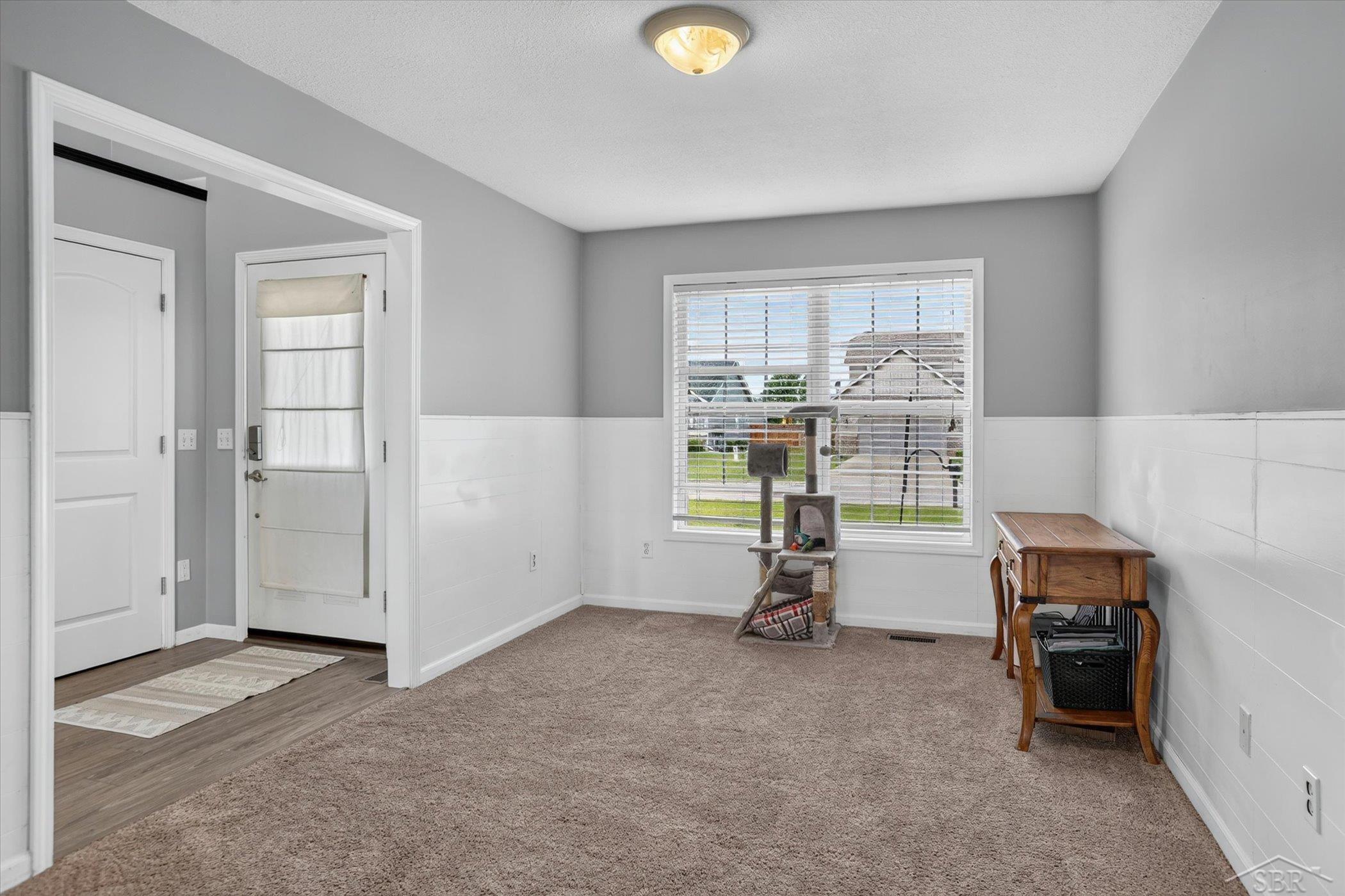 8914 Cottonwood Drive, Freeland, MI 48623 — Photo 7