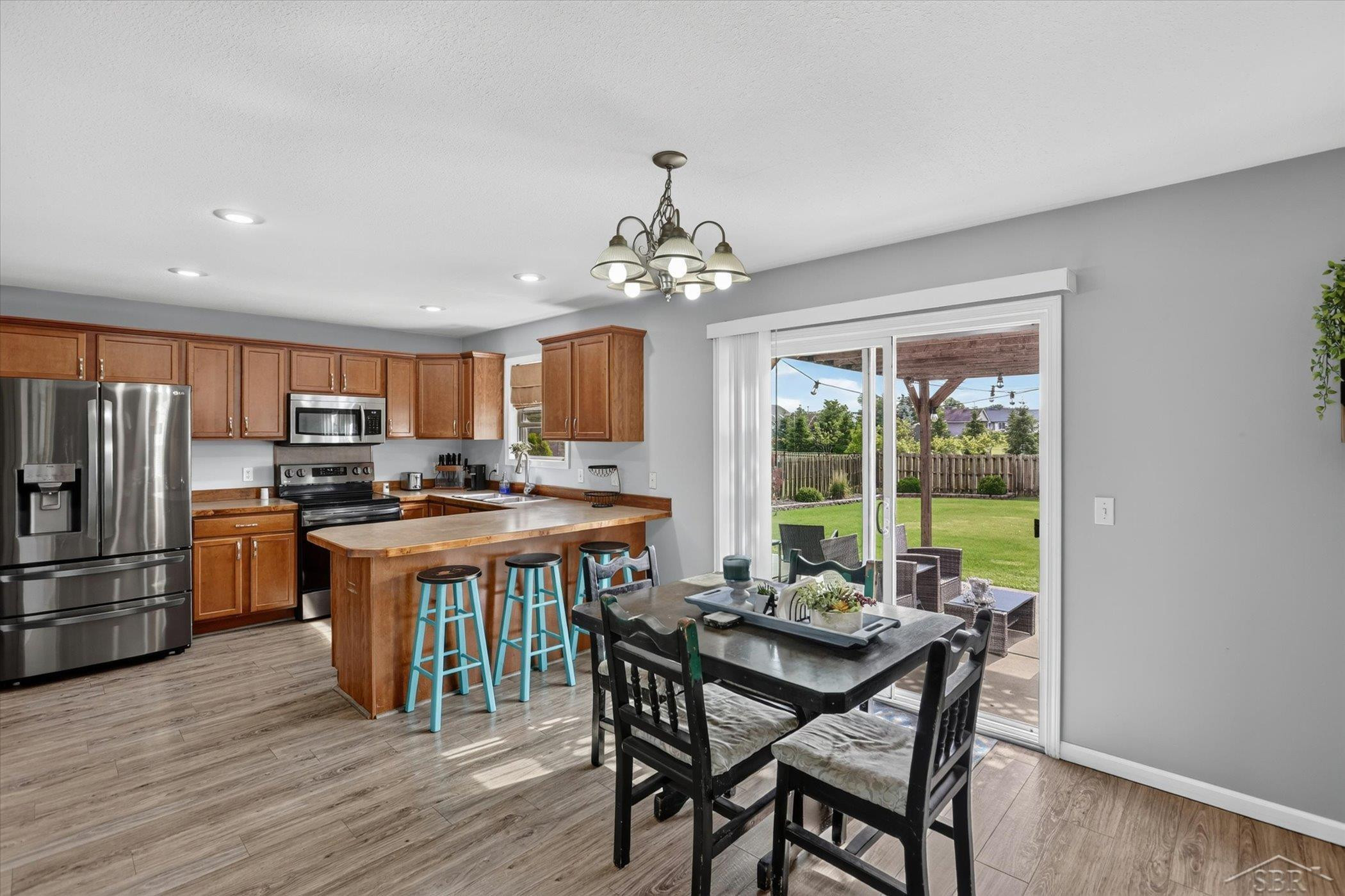 8914 Cottonwood Drive, Freeland, MI 48623 — Photo 9