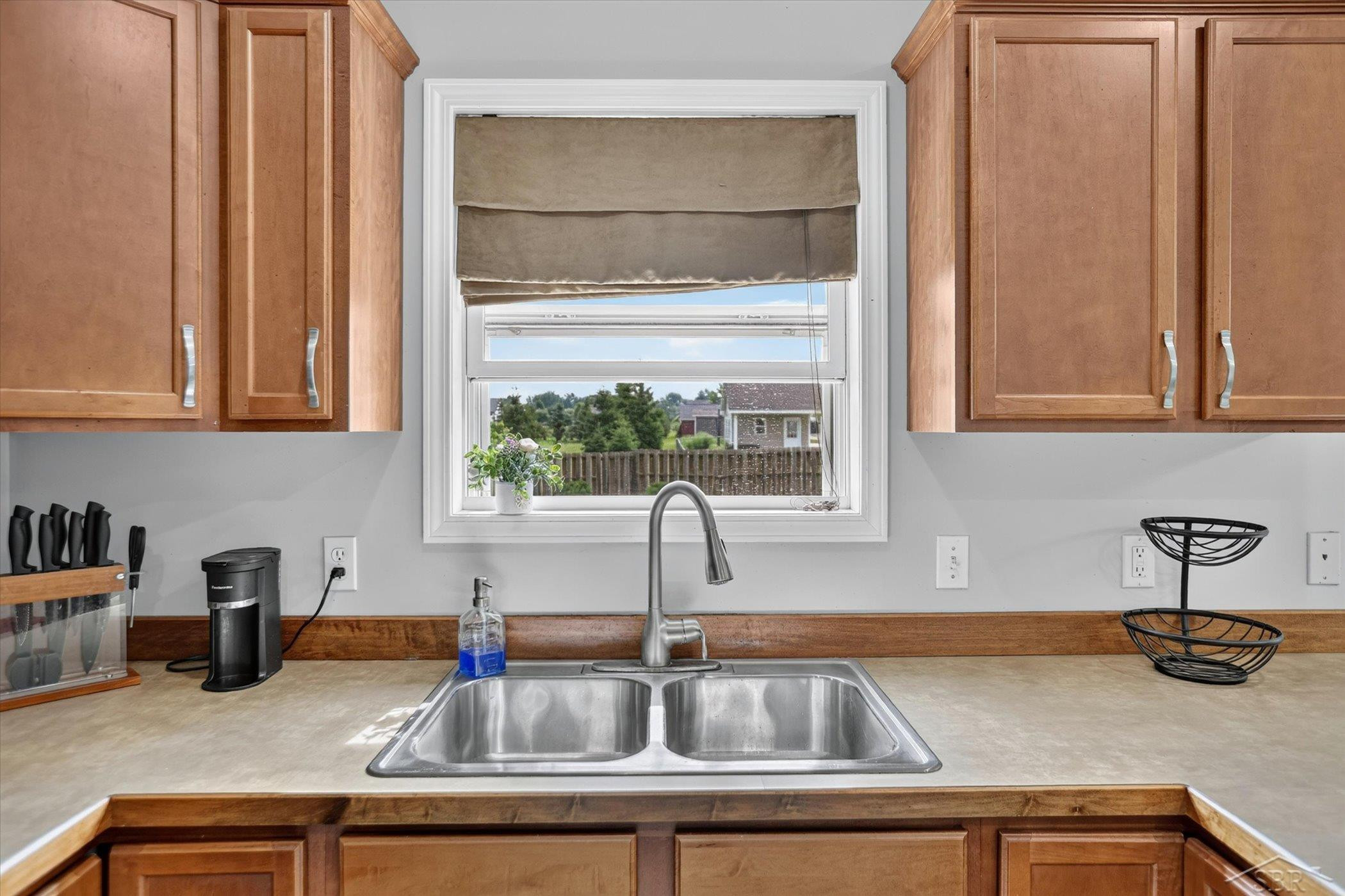 8914 Cottonwood Drive, Freeland, MI 48623 — Photo 14