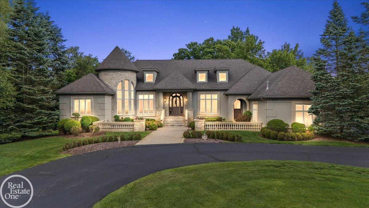4575 Hidden Glen Circle, Unit #3, MI 48306