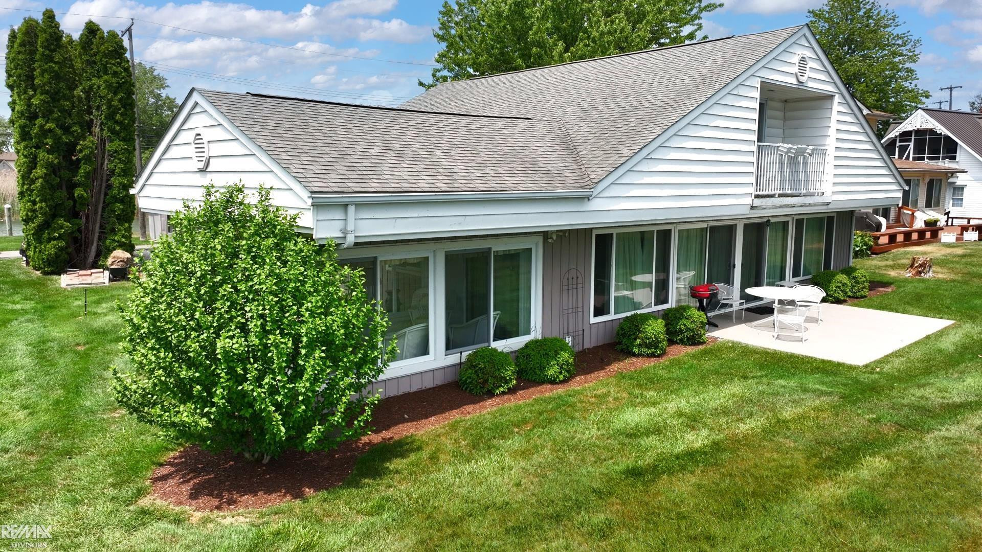 8563 South Channel Drive, MI 48028 — Photo 5