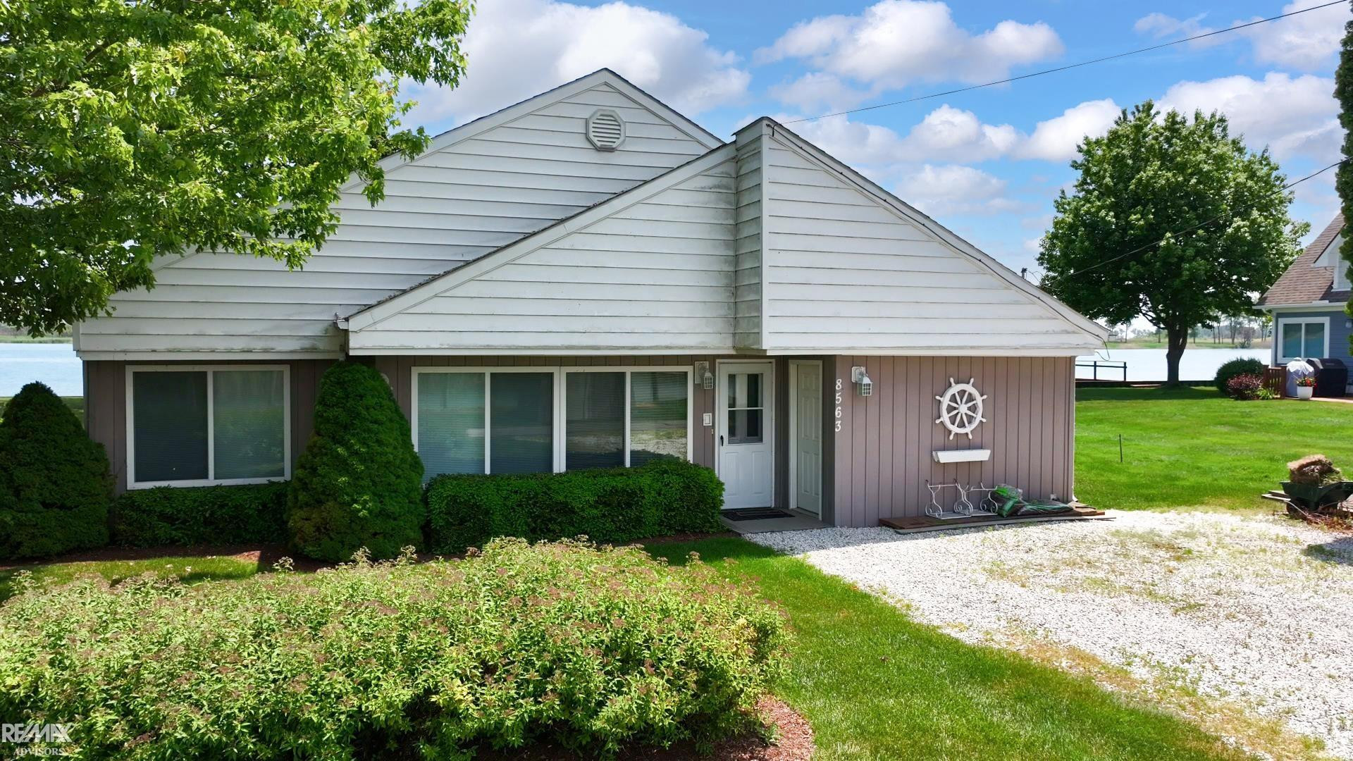 8563 South Channel Drive, MI 48028 — Photo 35