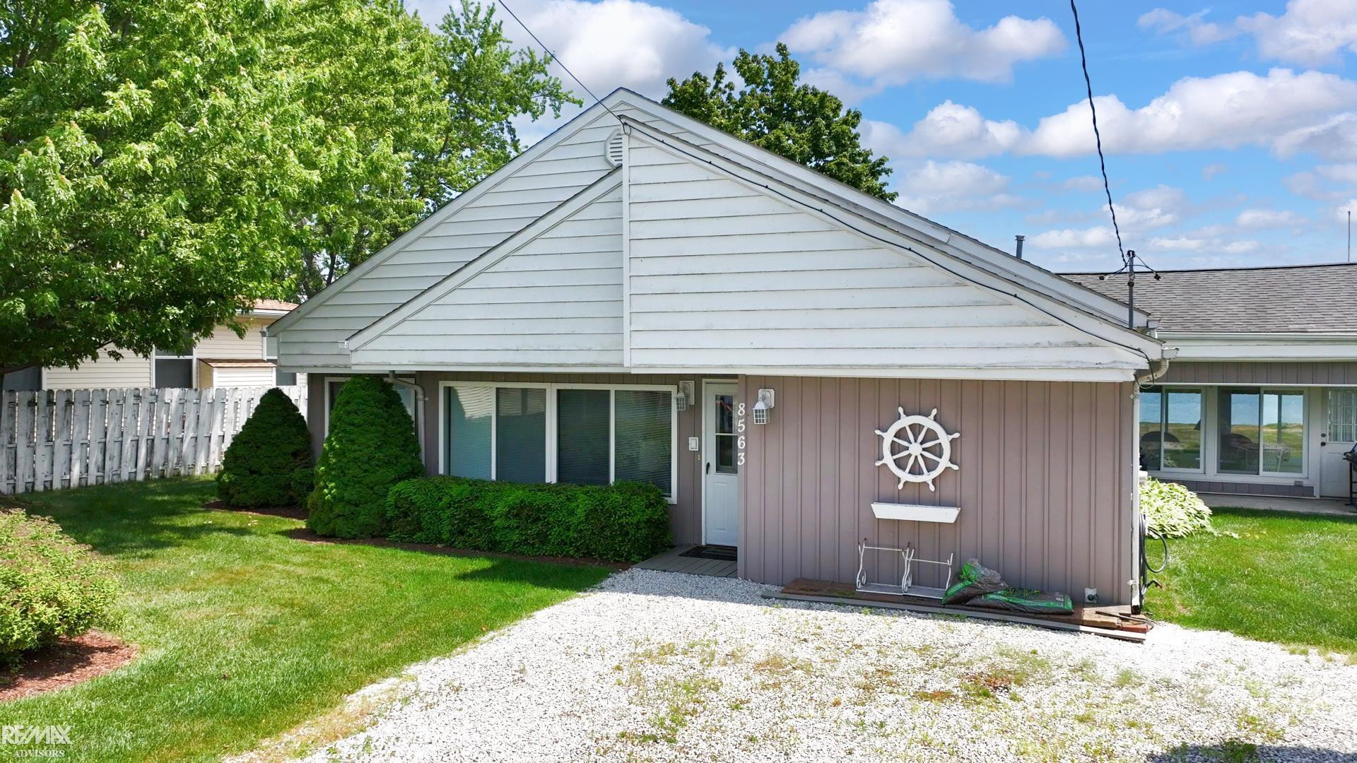 8563 South Channel Drive, MI 48028 — Photo 36