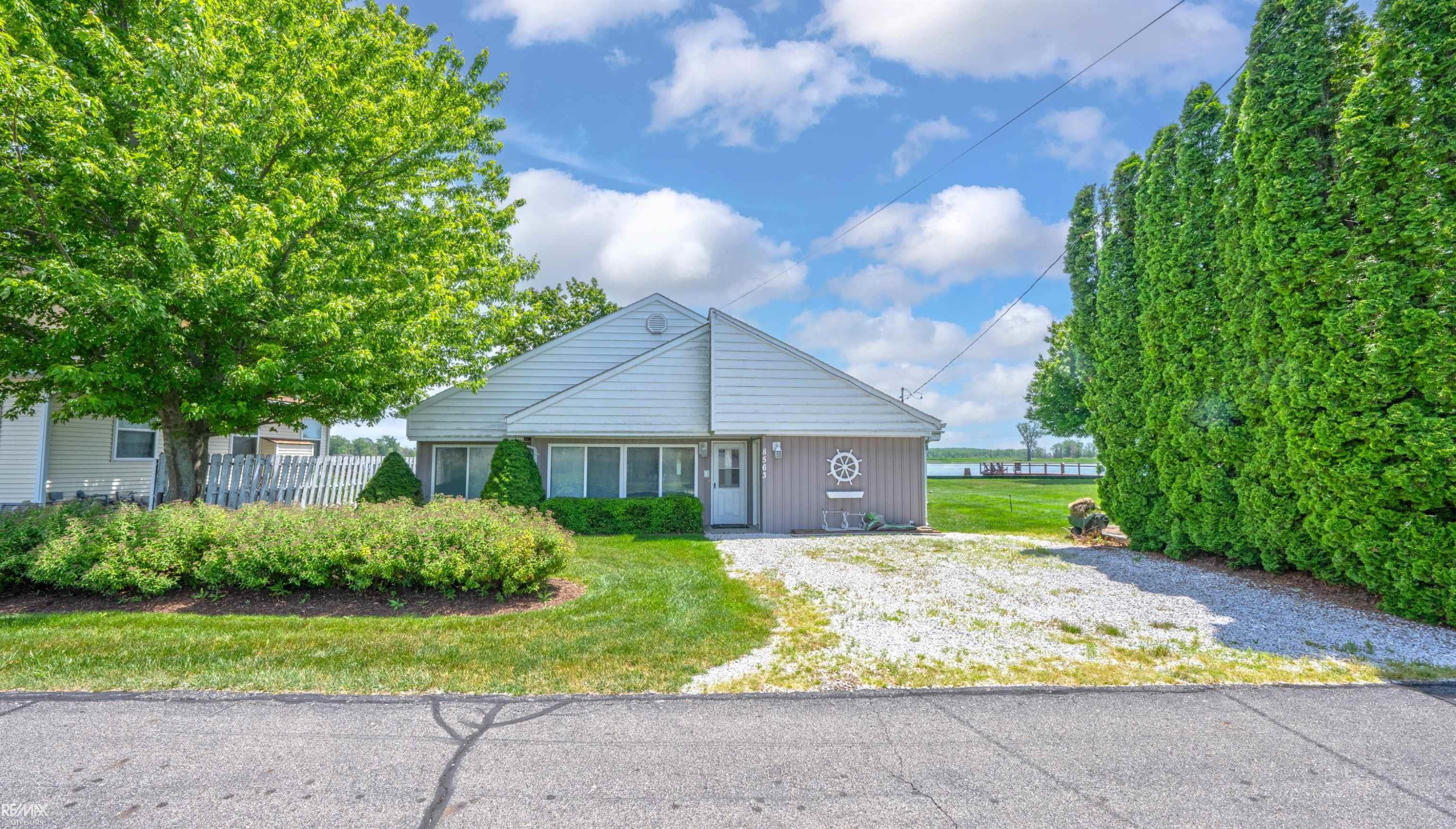 8563 South Channel Drive, MI 48028 — Photo 37