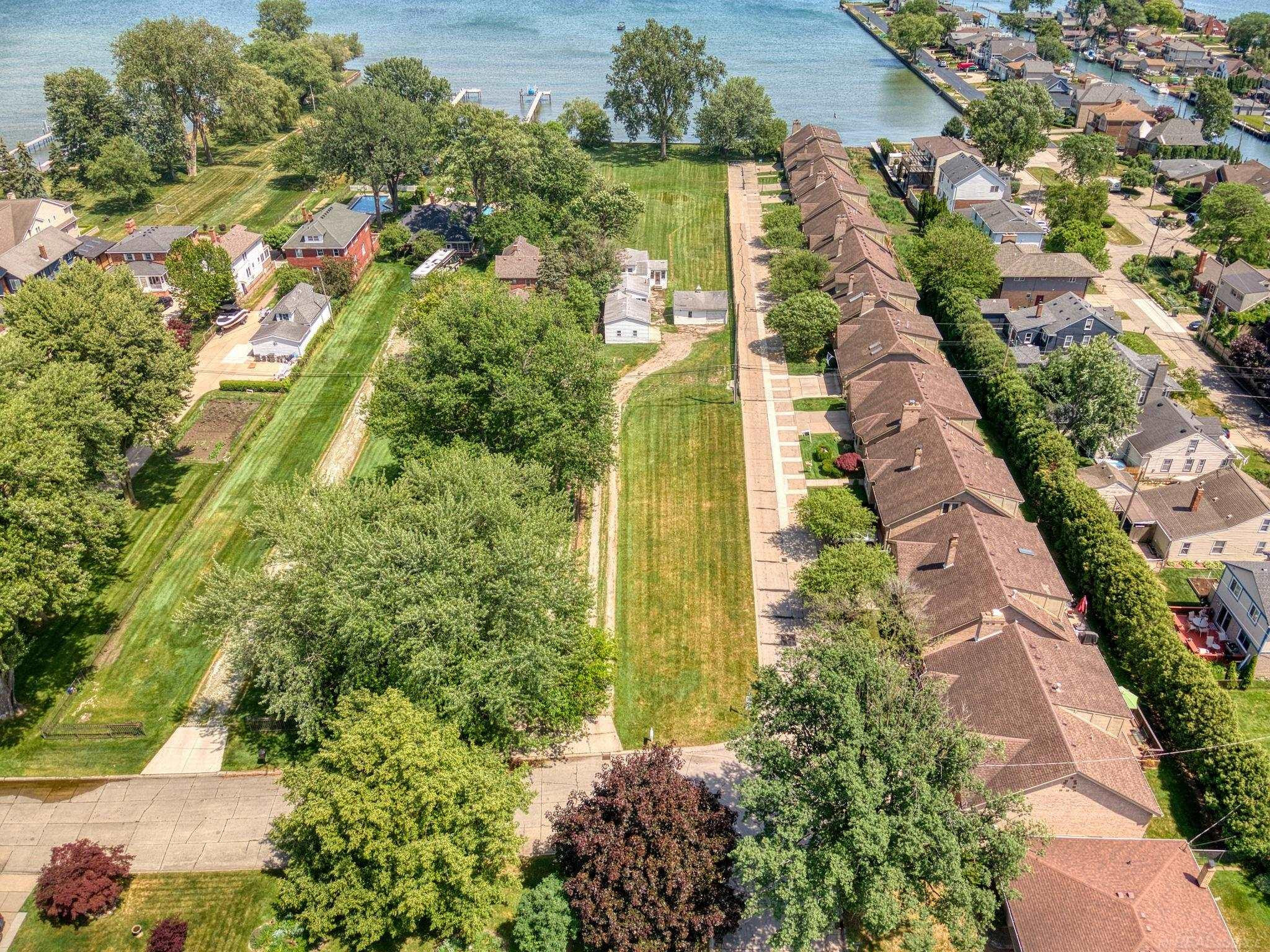 26800 Koerber Street, Saint Clair Shores, MI 48081 — Photo 2