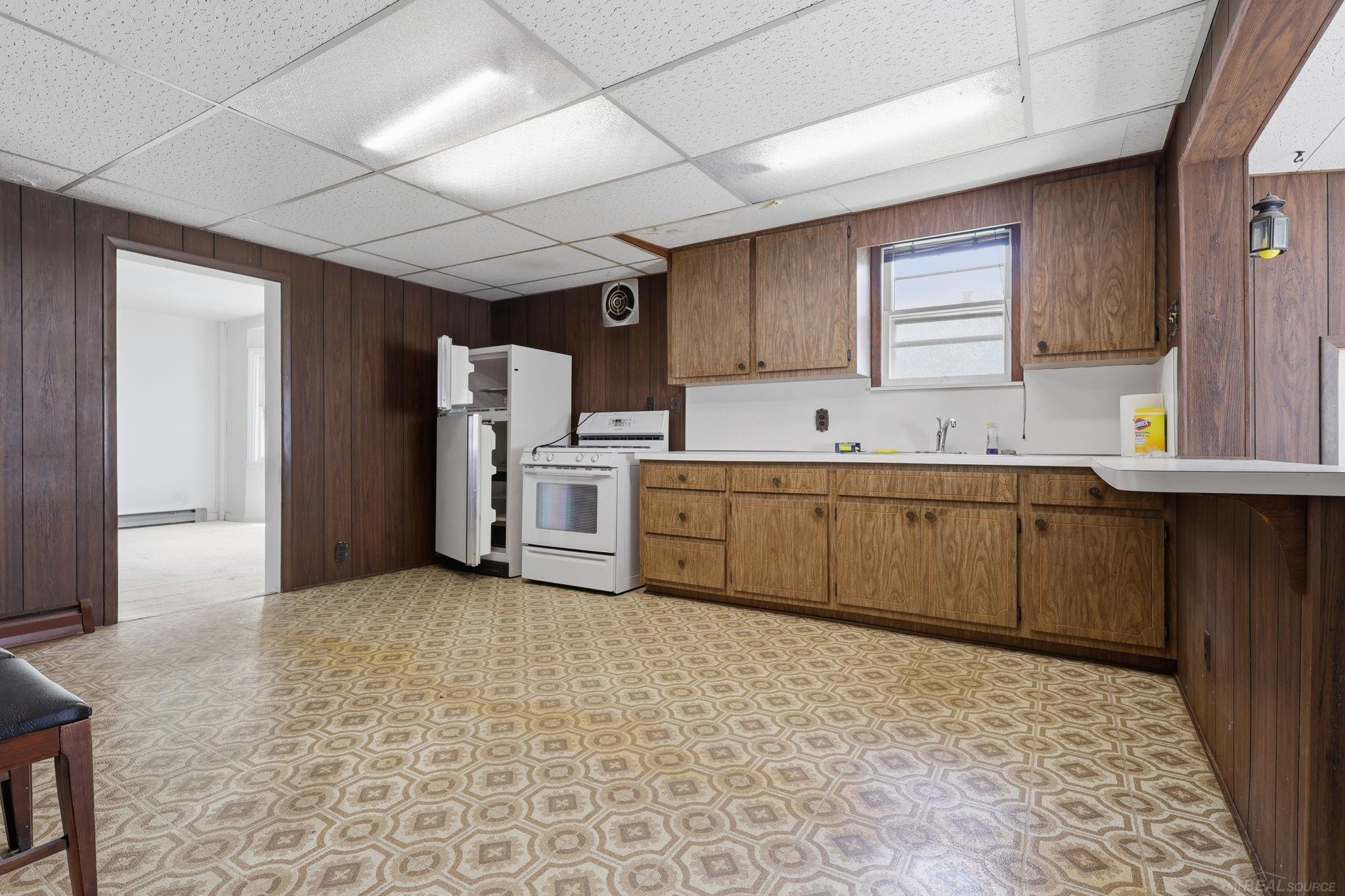 26800 Koerber Street, Saint Clair Shores, MI 48081 — Photo 13