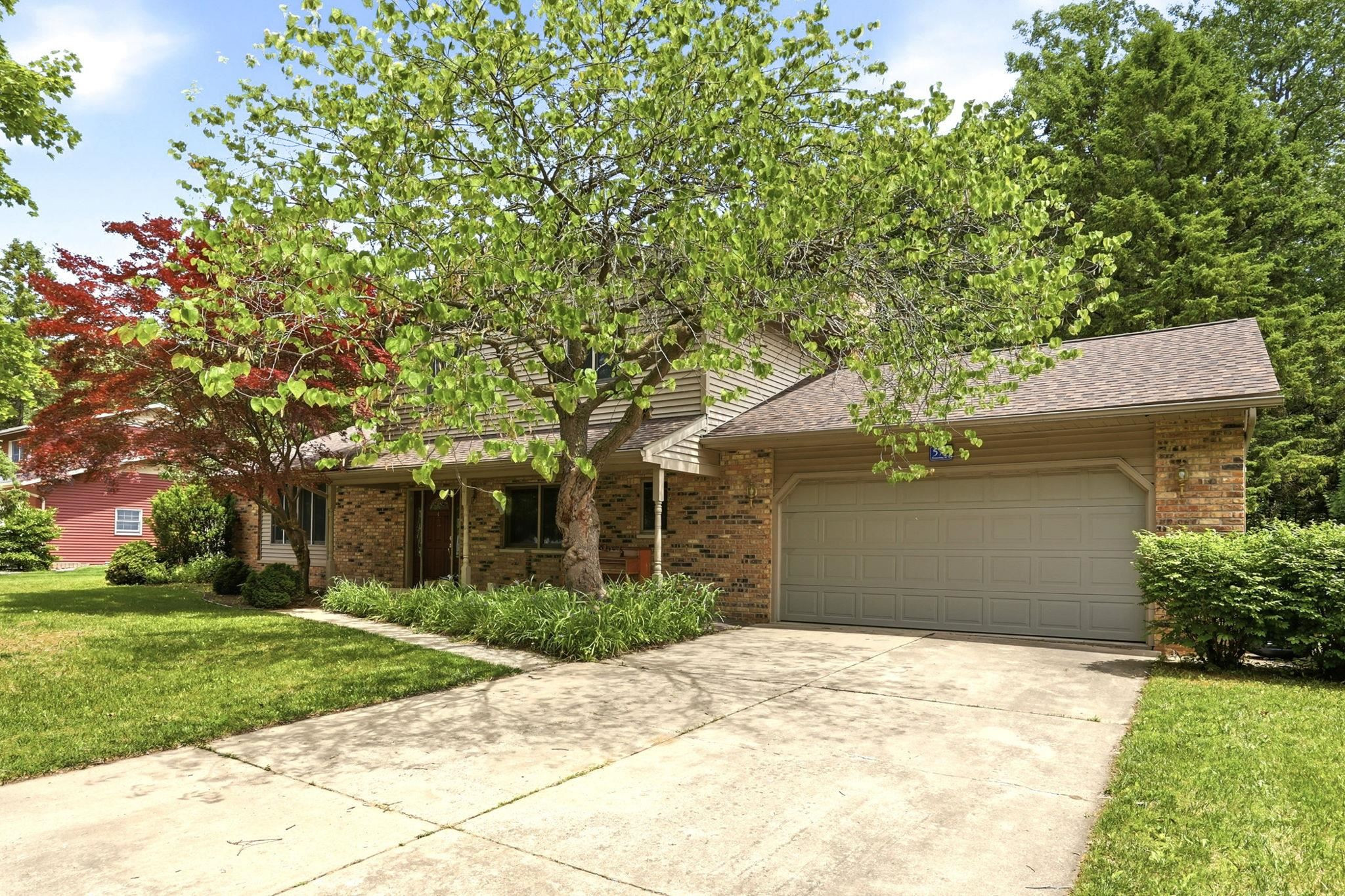 577 E Franconian Drive, Frankenmuth, MI 48734 — Photo 2