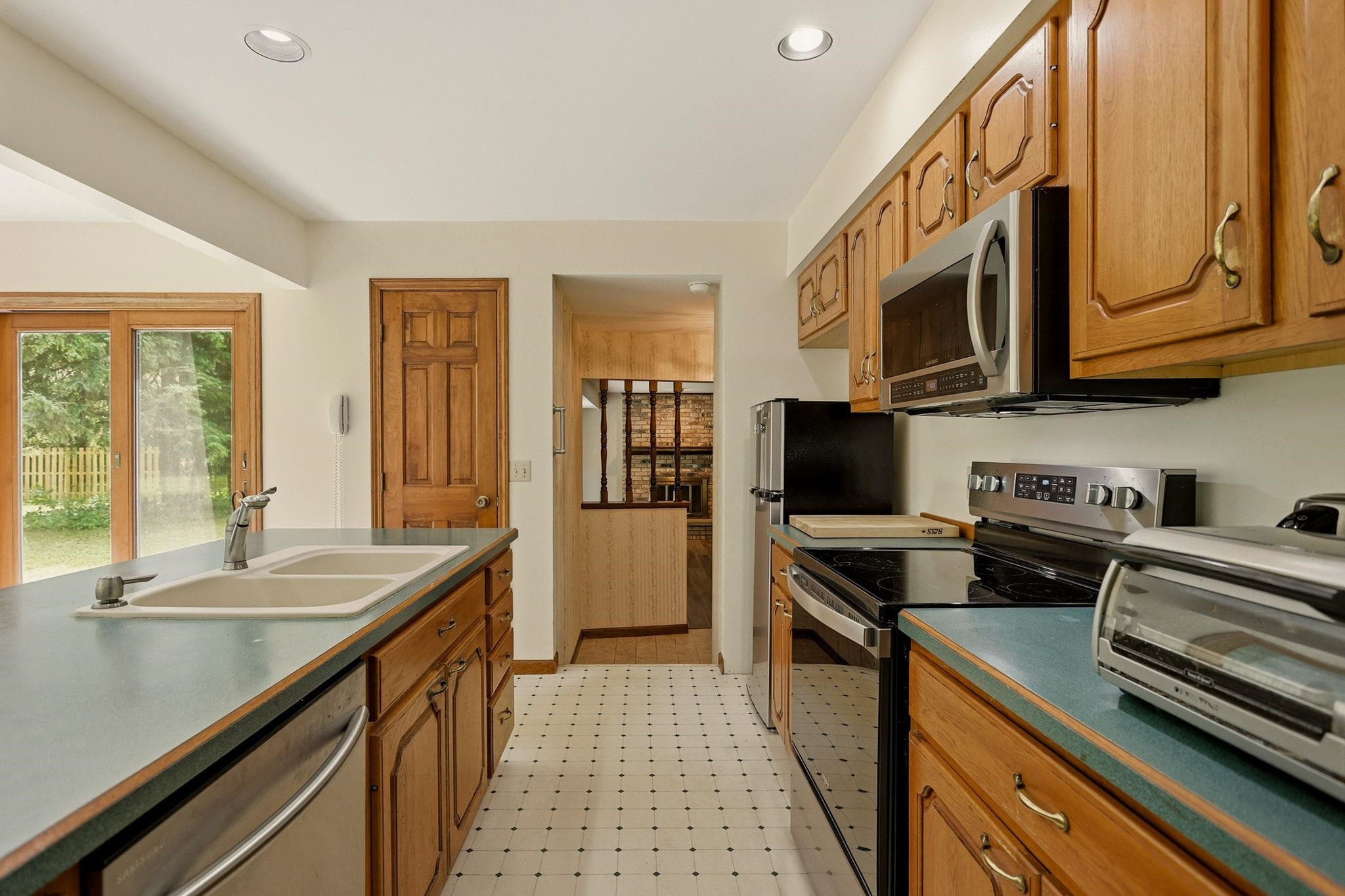 577 E Franconian Drive, Frankenmuth, MI 48734 — Photo 15