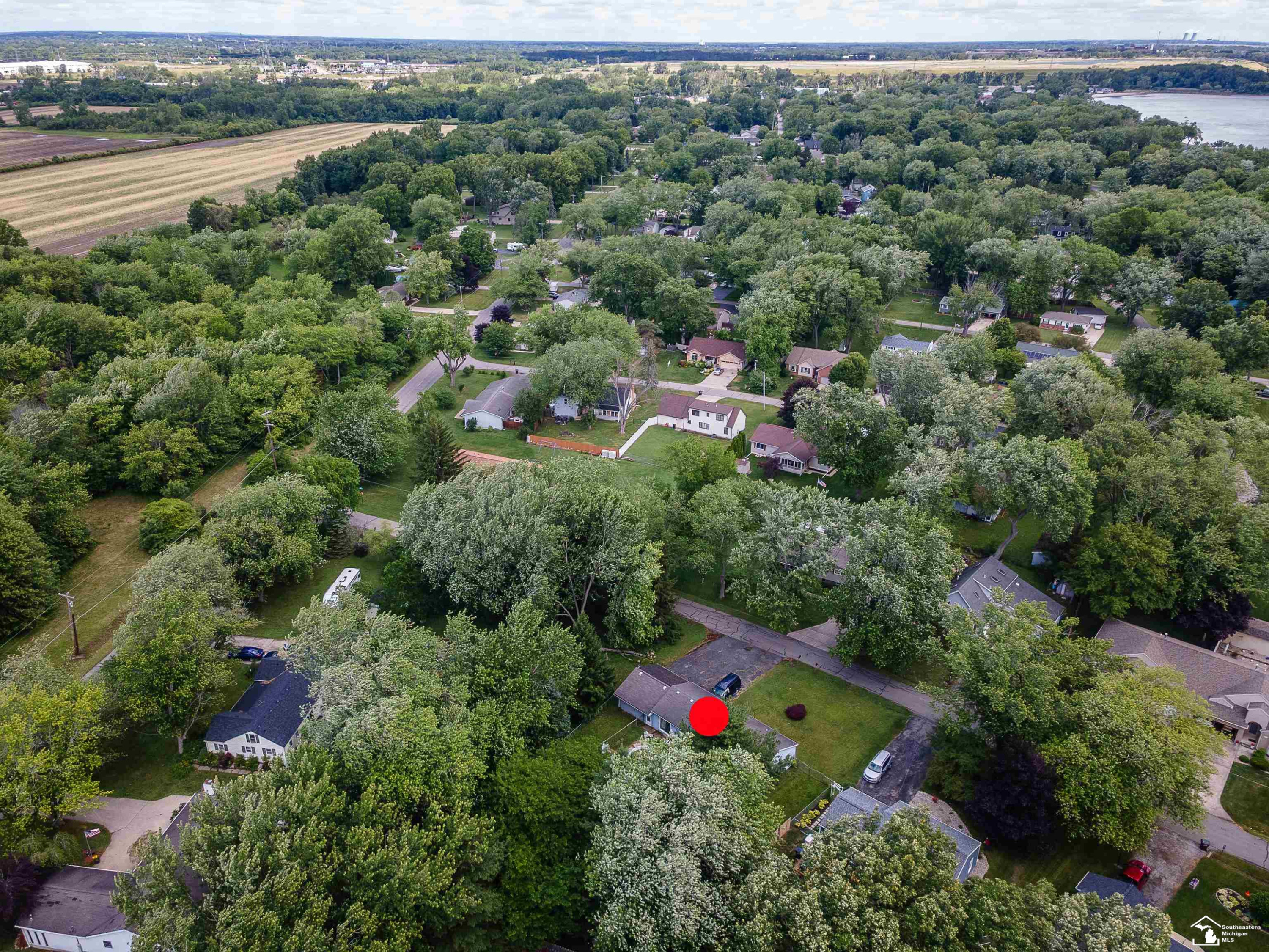 7701 Southmoor Drive, Monroe, MI 48161 — Photo 9