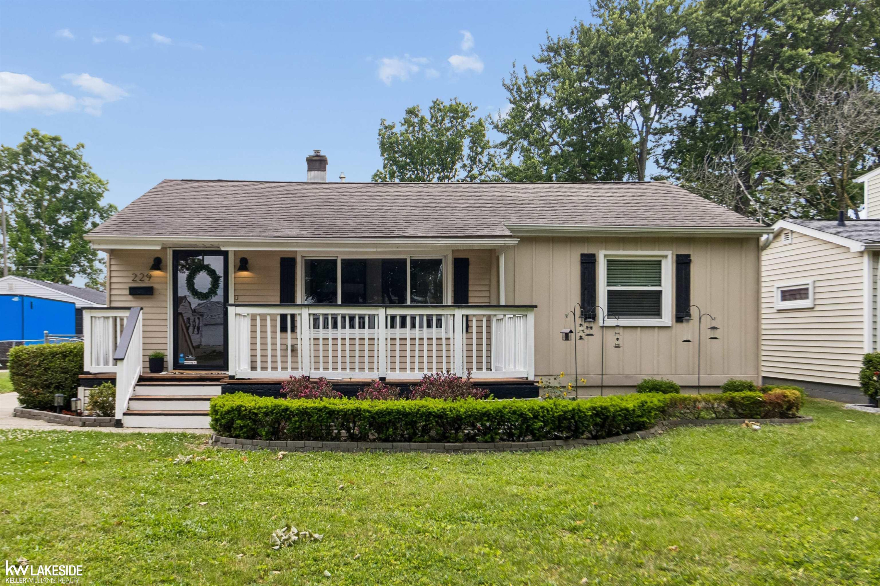 229 N Wilson Boulevard, Mount Clemens, MI 48043 — Photo 8