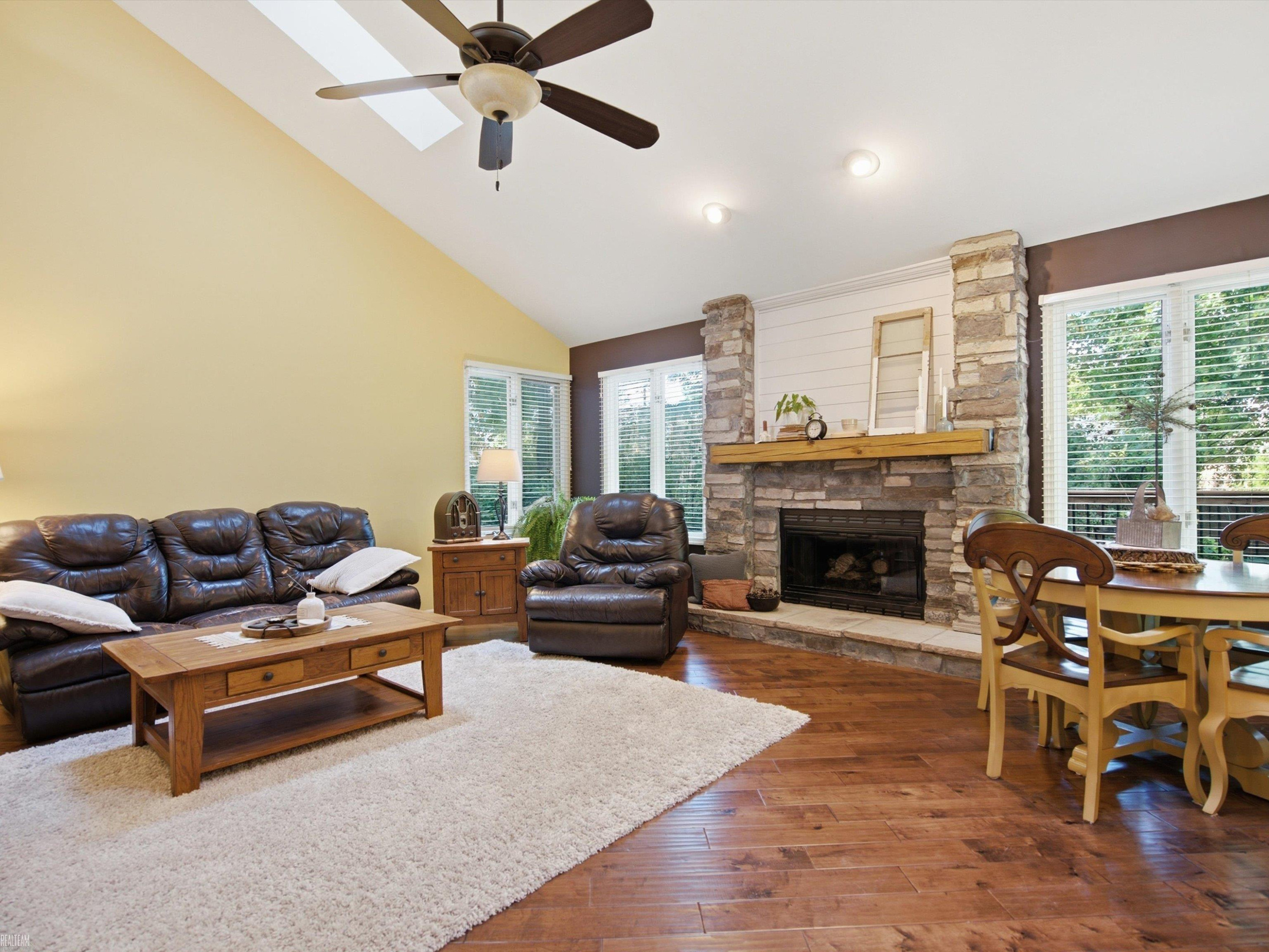 18036 N Lauren Drive, Clinton Twp, MI 48038 — Photo 6