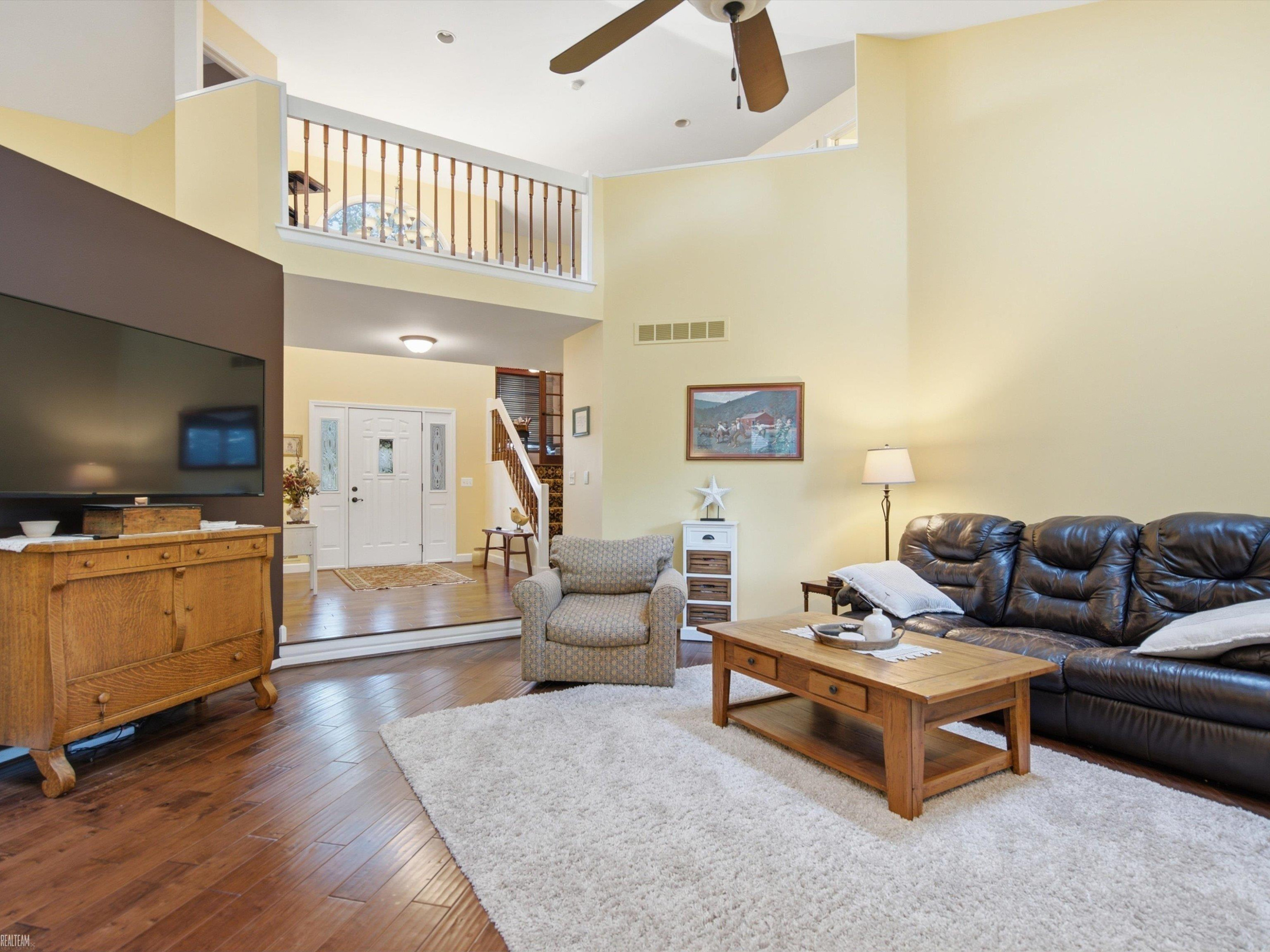18036 N Lauren Drive, Clinton Twp, MI 48038 — Photo 7