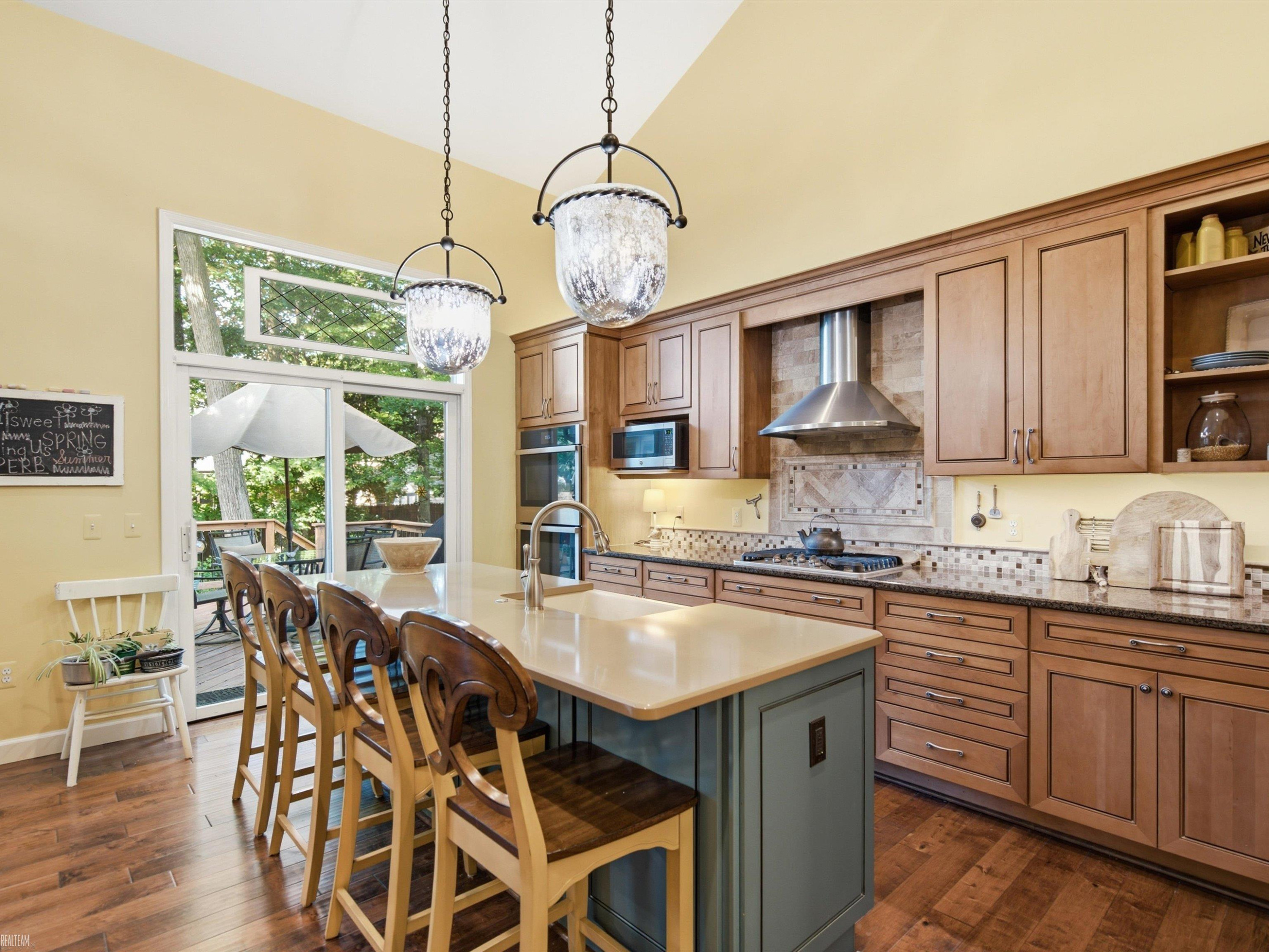 18036 N Lauren Drive, Clinton Twp, MI 48038 — Photo 9