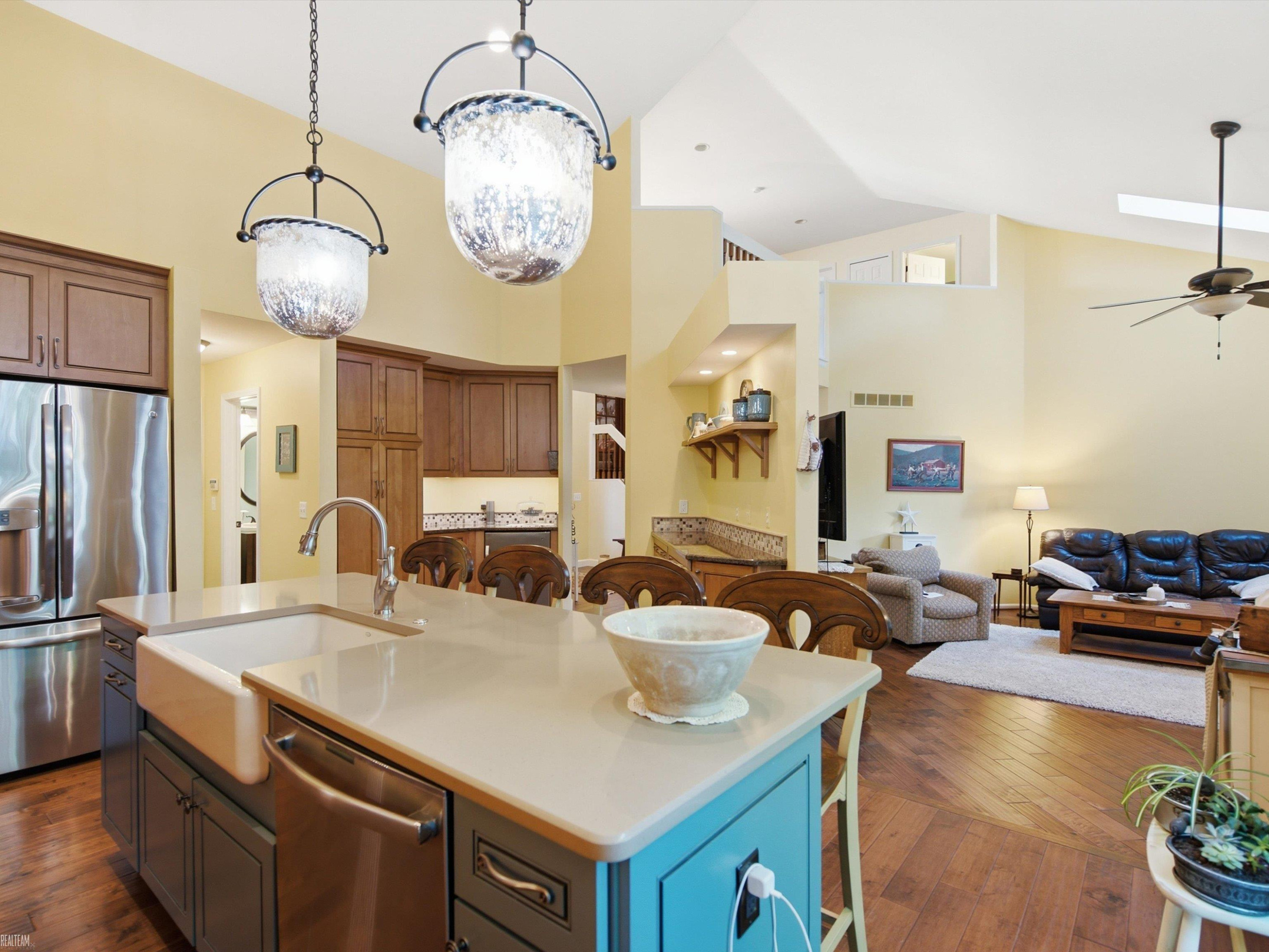 18036 N Lauren Drive, Clinton Twp, MI 48038 — Photo 11