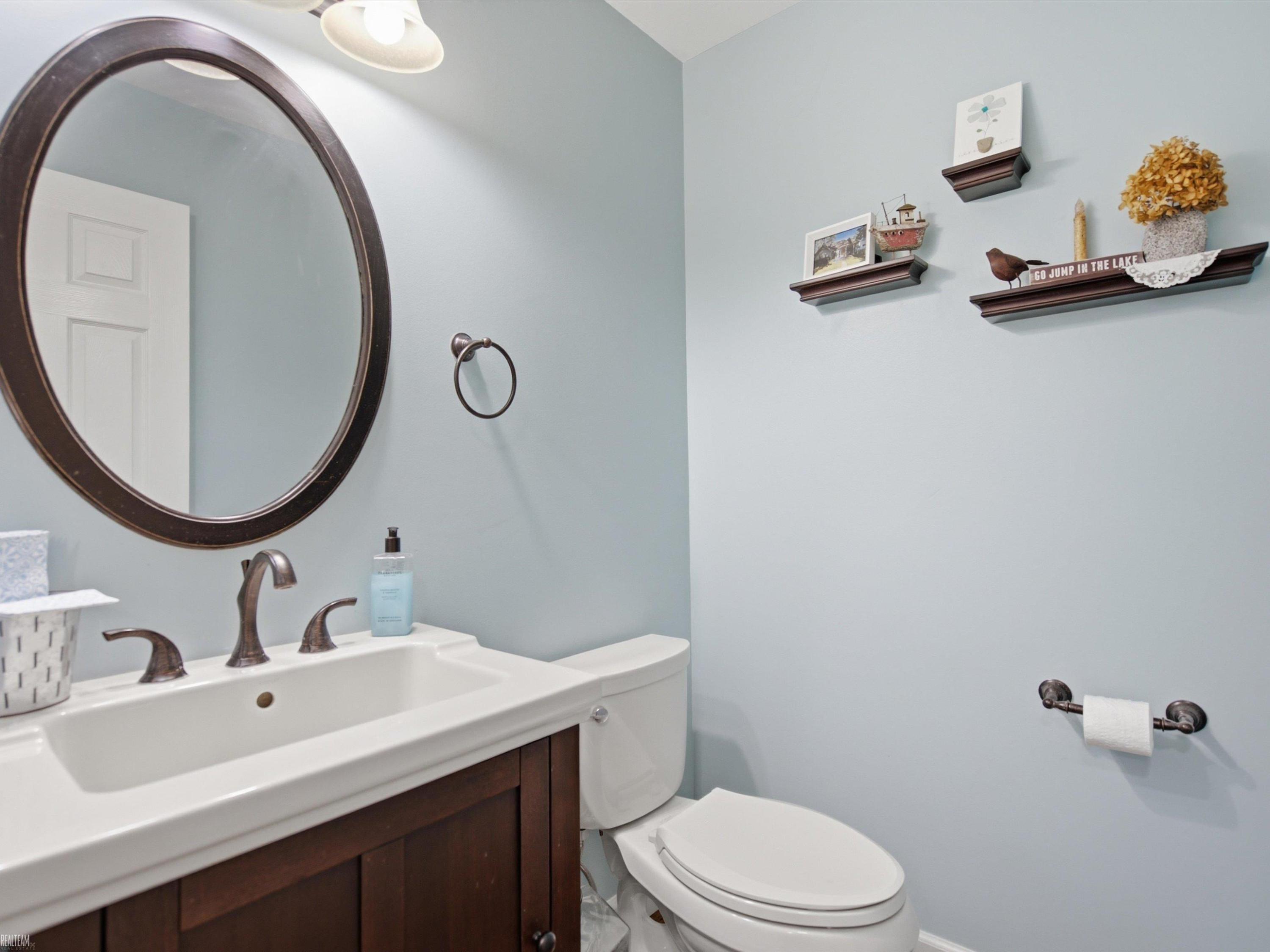 18036 N Lauren Drive, Clinton Twp, MI 48038 — Photo 15