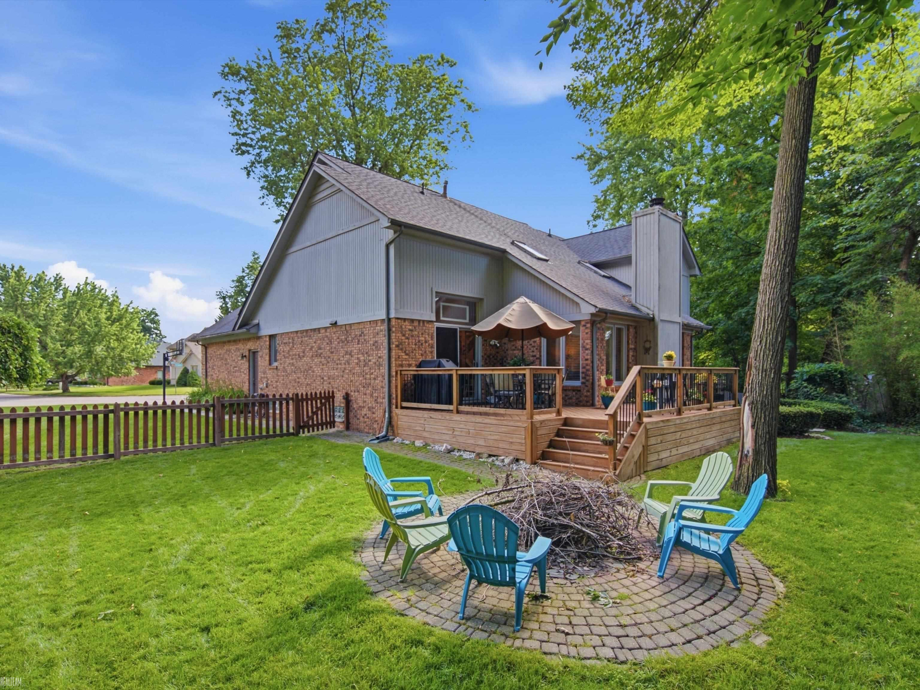 18036 N Lauren Drive, Clinton Twp, MI 48038 — Photo 37