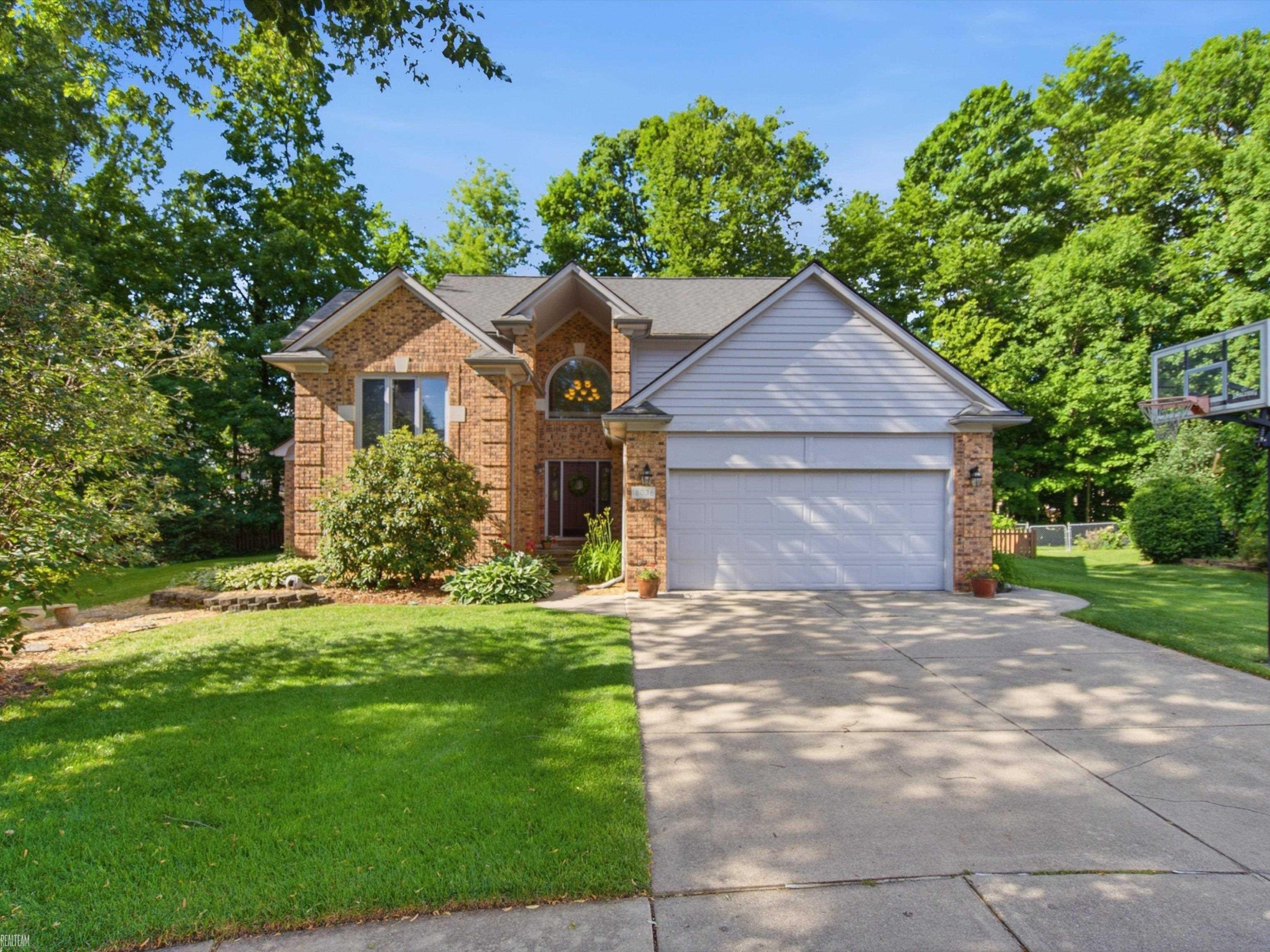 18036 N Lauren Drive, Clinton Twp, MI 48038 — Photo 42