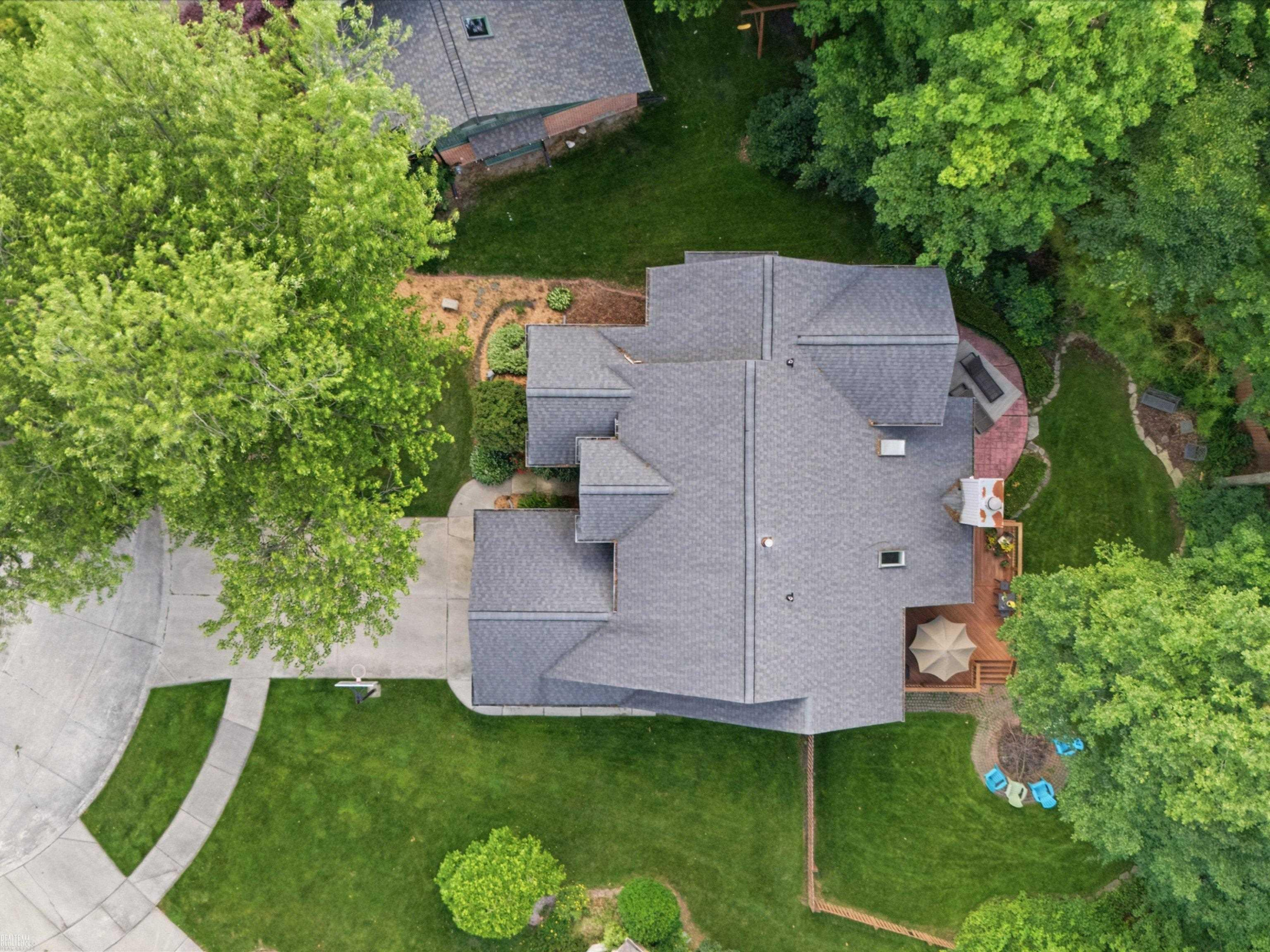 18036 N Lauren Drive, Clinton Twp, MI 48038 — Photo 47