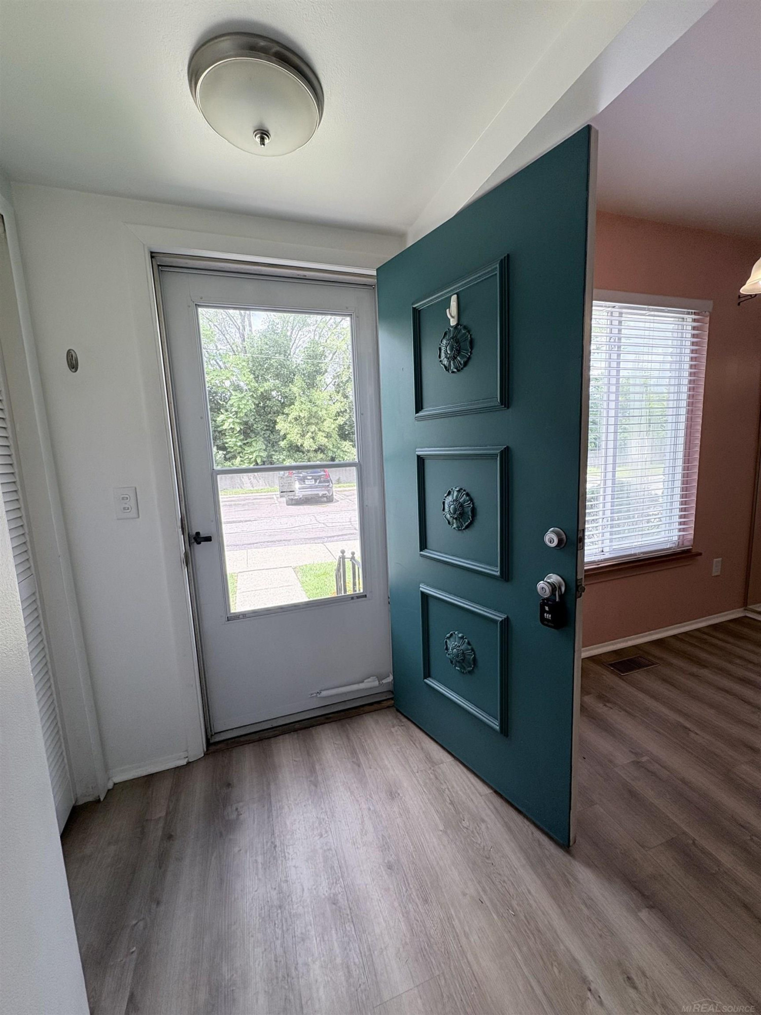 4384 15 Mile Road, 63, Sterling Heights, MI 48310 — Photo 5