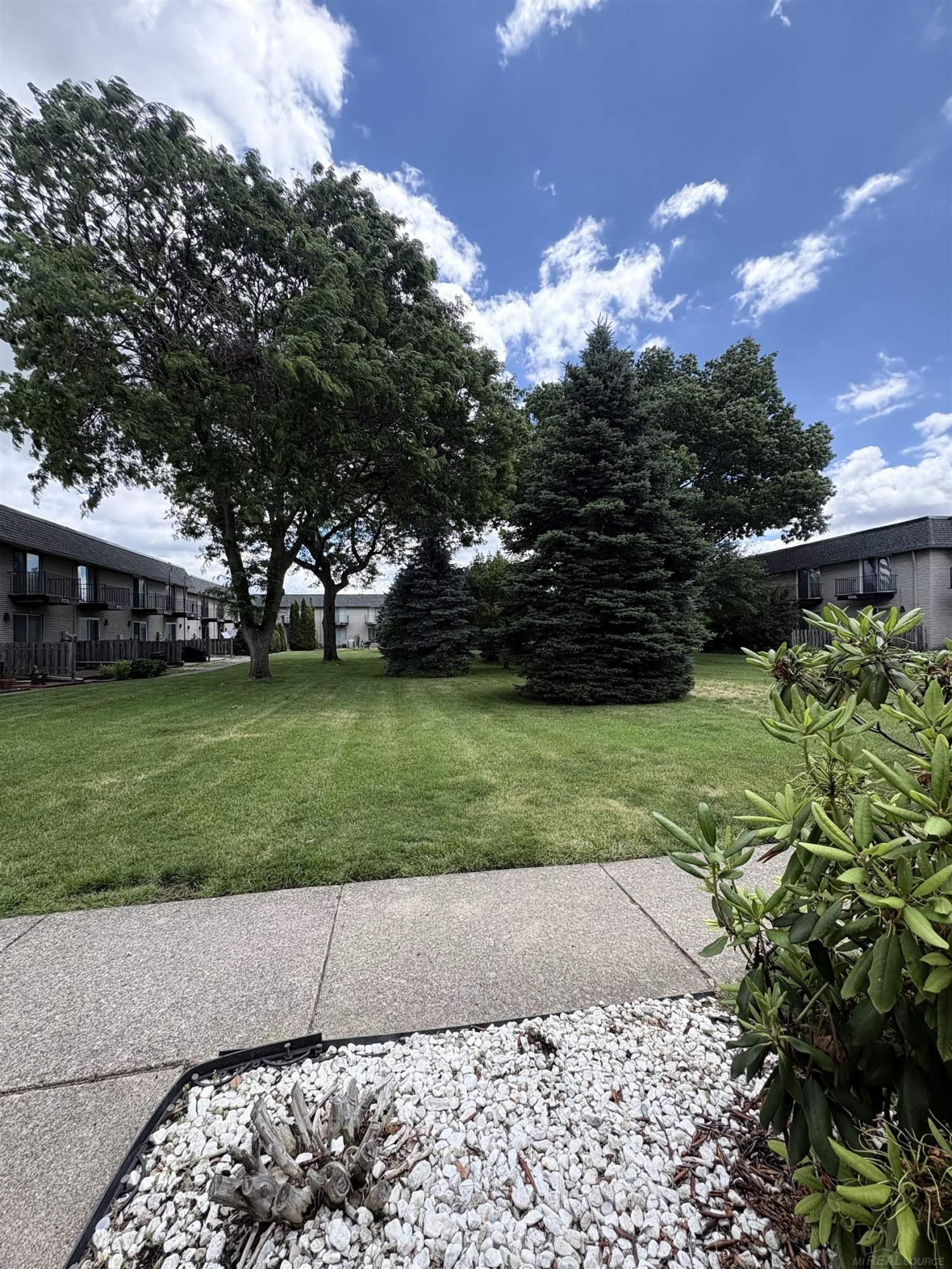 4384 15 Mile Road, 63, Sterling Heights, MI 48310 — Photo 14