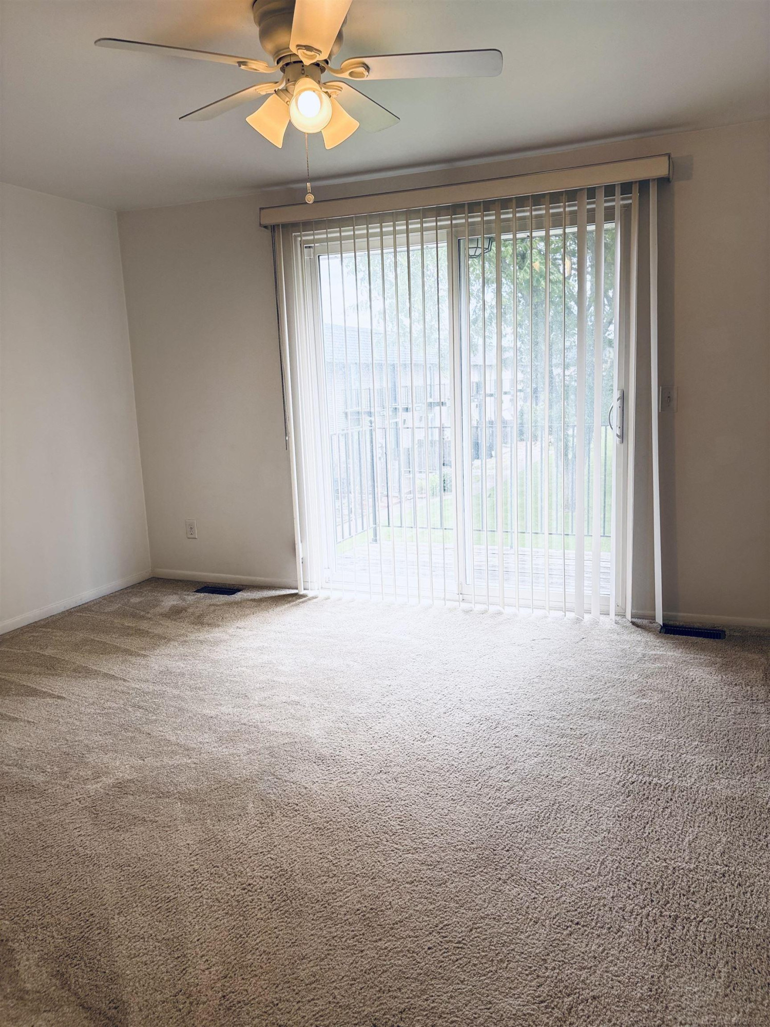 4384 15 Mile Road, 63, Sterling Heights, MI 48310 — Photo 16