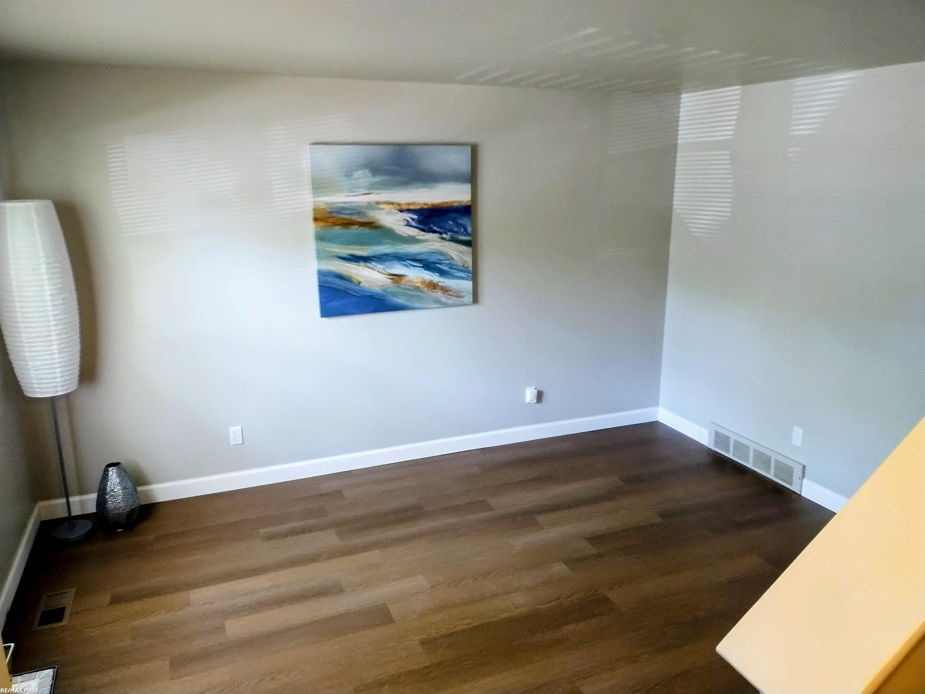45547 Kensington Street, Utica, MI 48317 — Photo 2