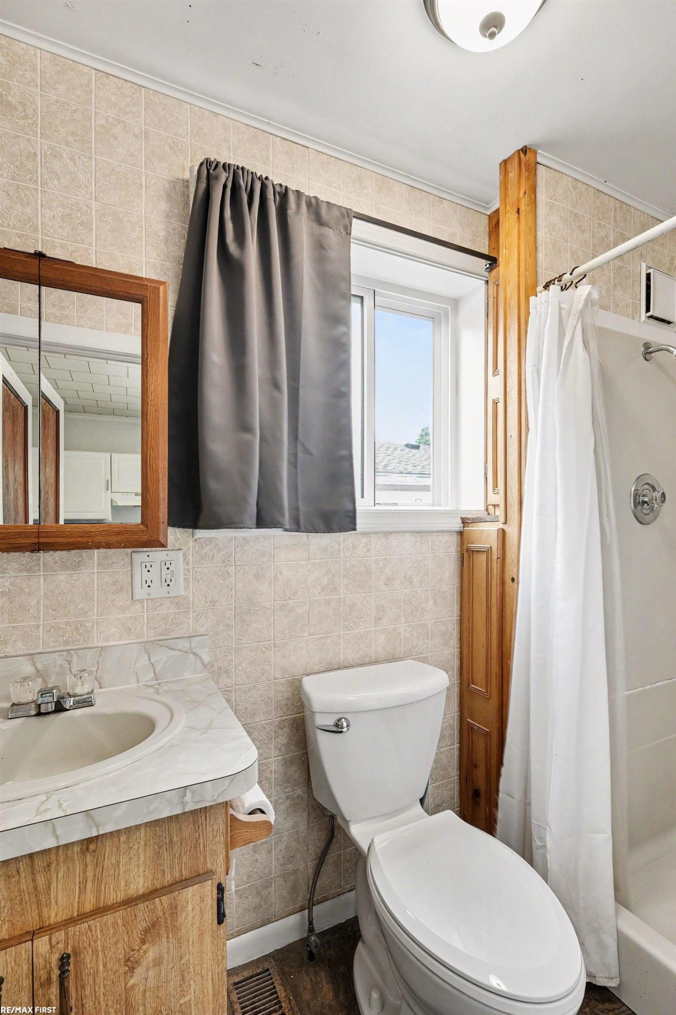 425 E St Clair Street, MI — Photo 14