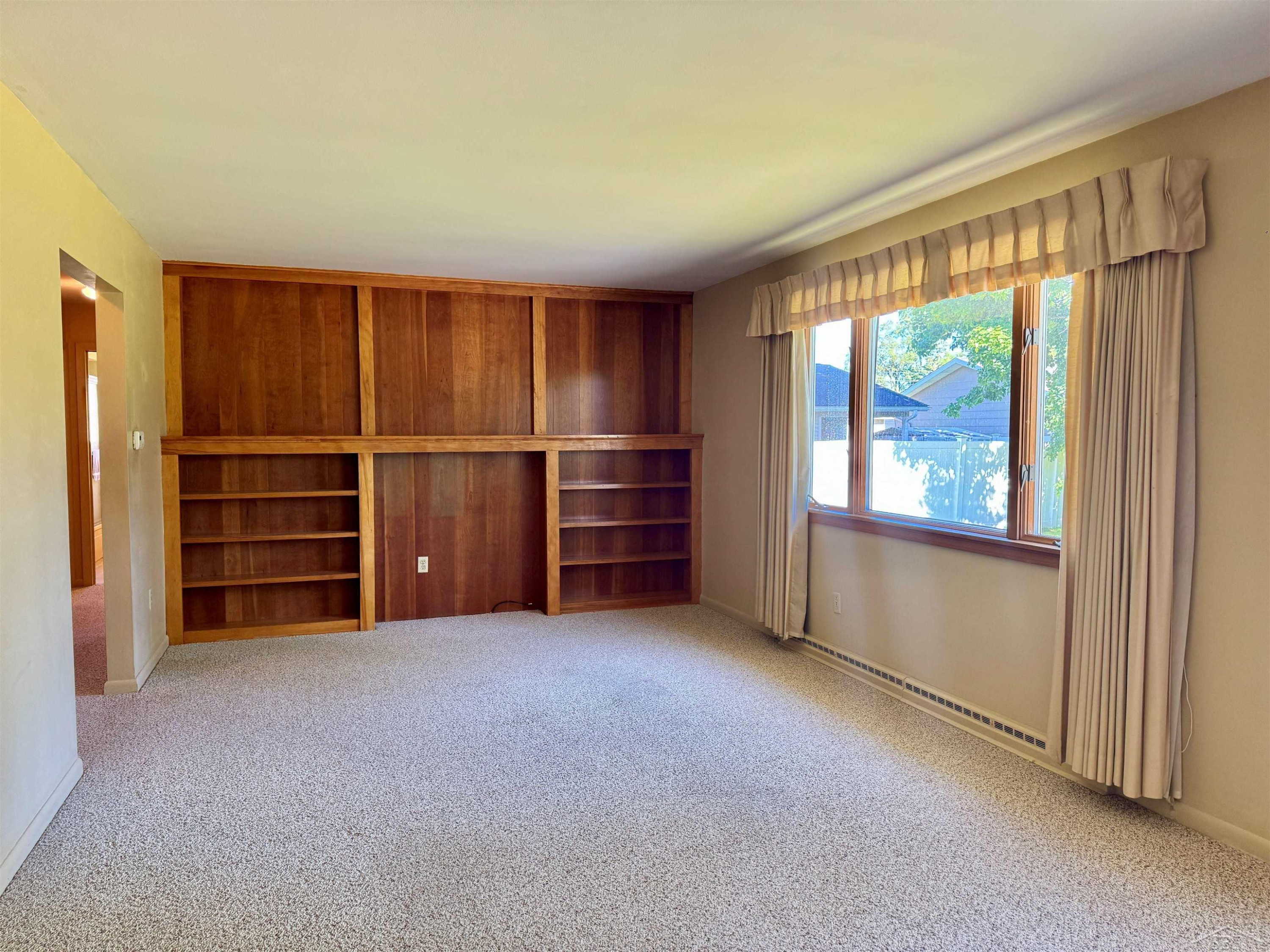 835 Wheelock Drive, Freeland, MI 48623 — Photo 6