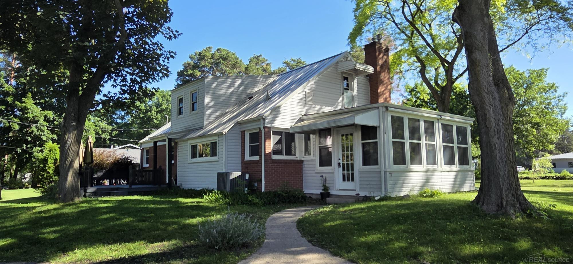 4579 Lakeshore Road, MI 48059 — Photo 32