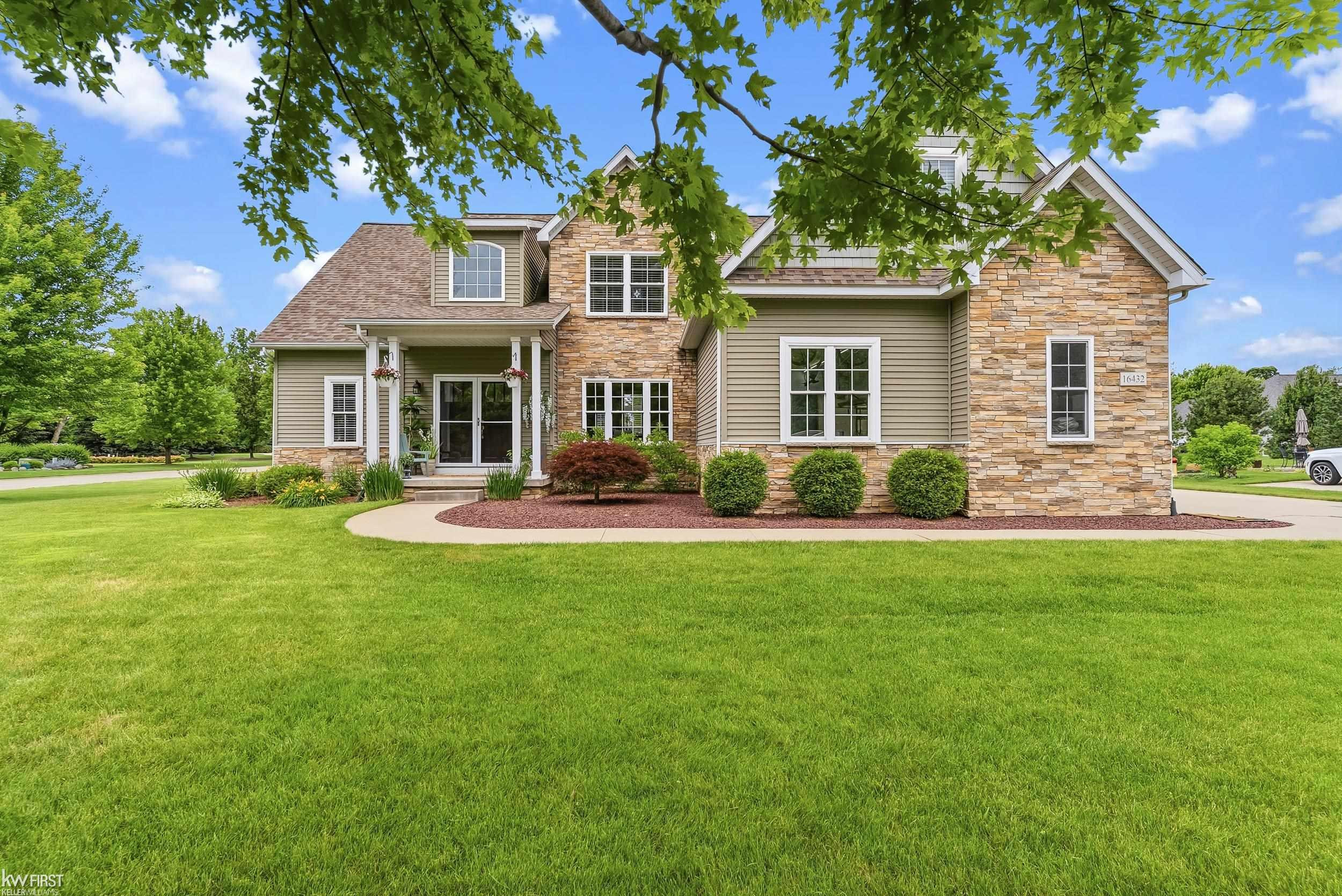 16432 Silver Landings Drive, Fenton, MI 48430 — Photo 2